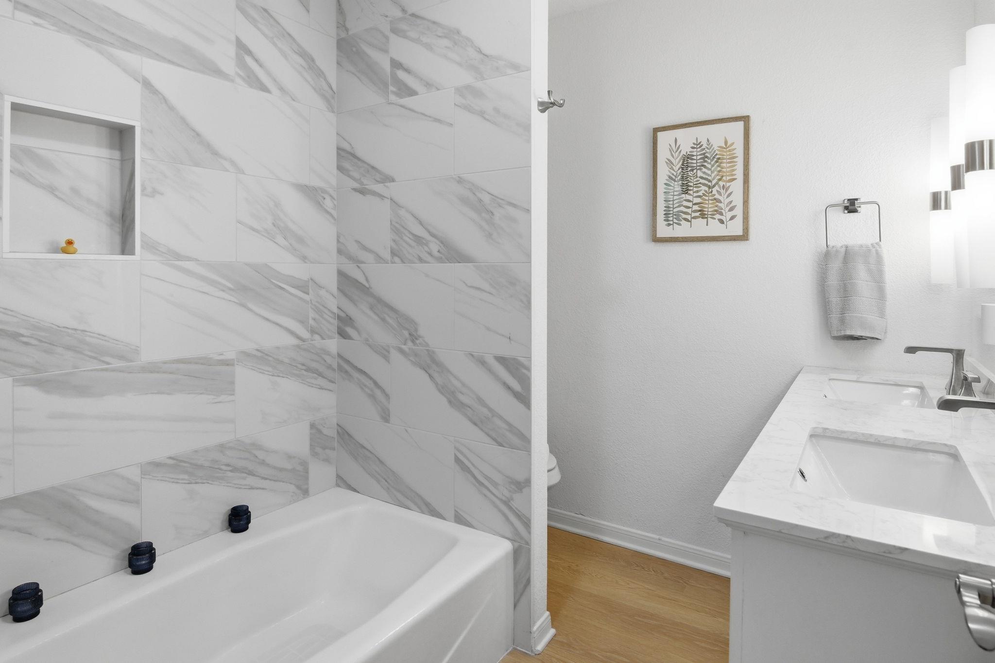 417 Olympia Fields, Meadowlakes, TX 78654