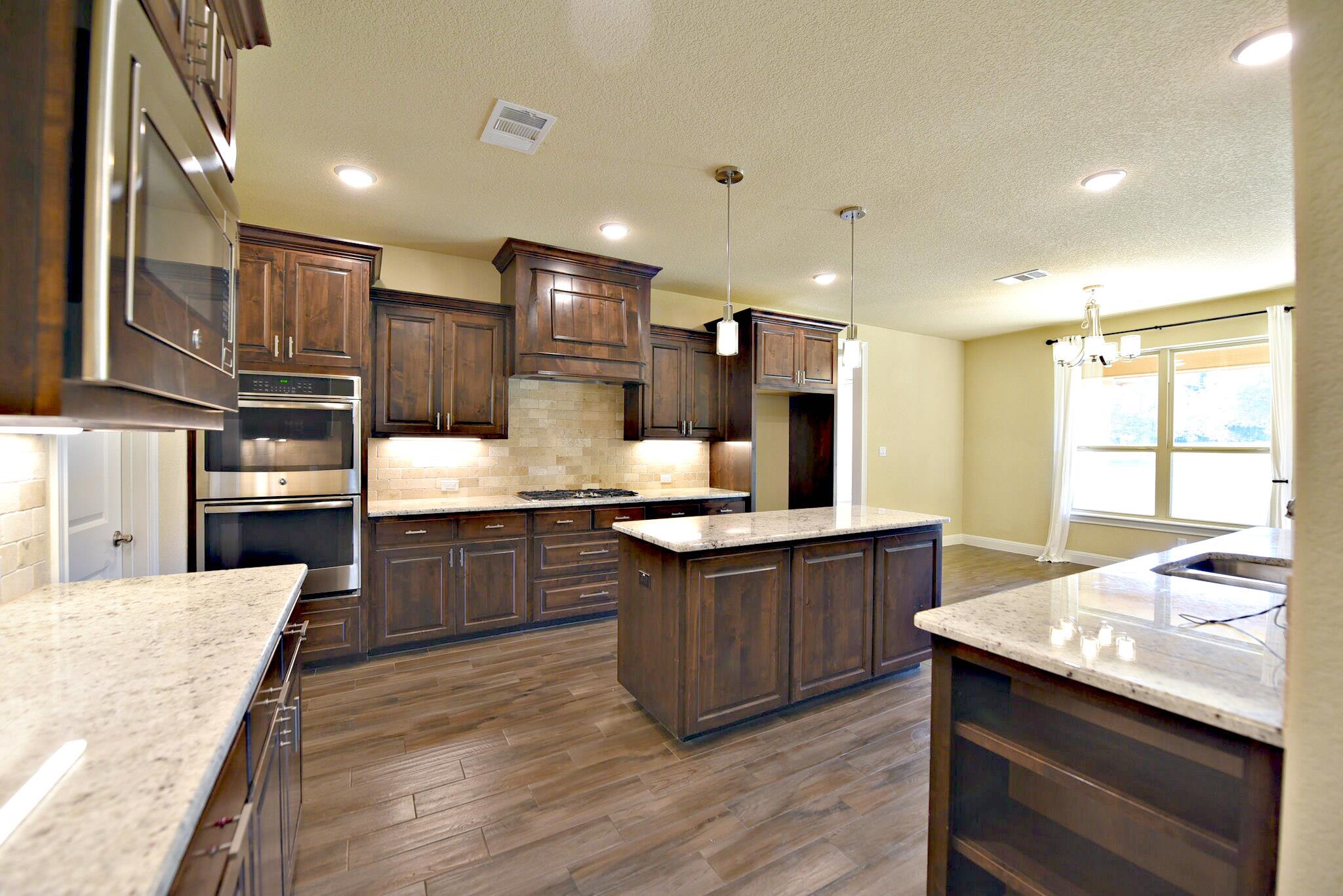 2621 Greatwood Trl, Leander, TX 78641