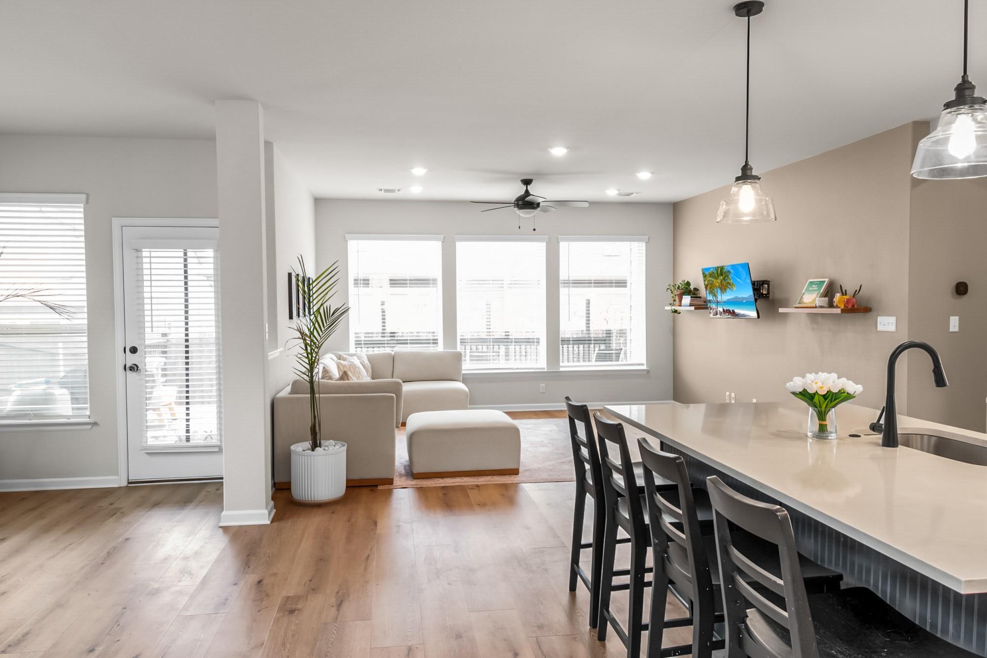 166 Twistleaf Dr, Buda, TX 78610