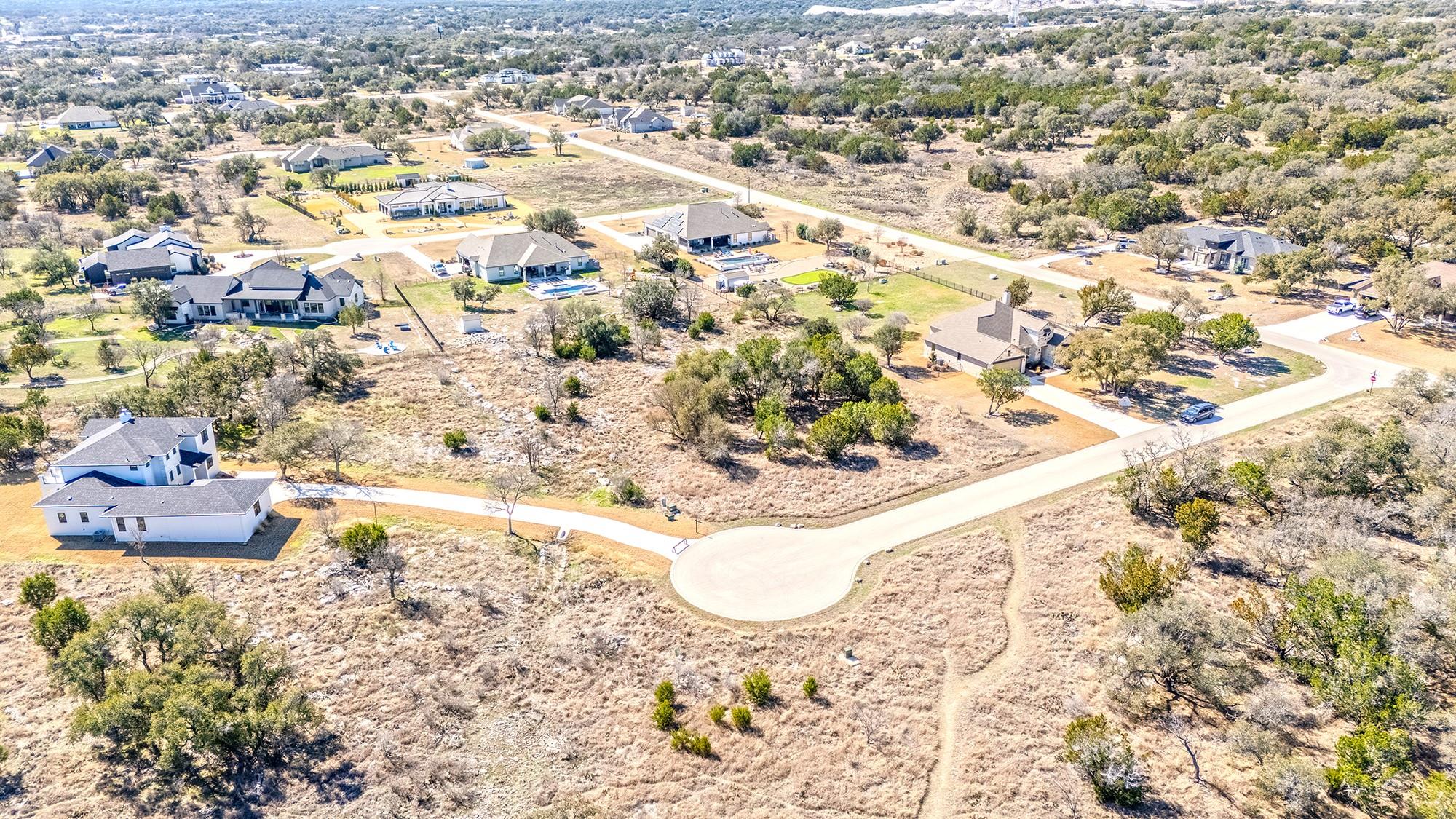 105 Rocky Summit Ct, Spicewood, TX 78669