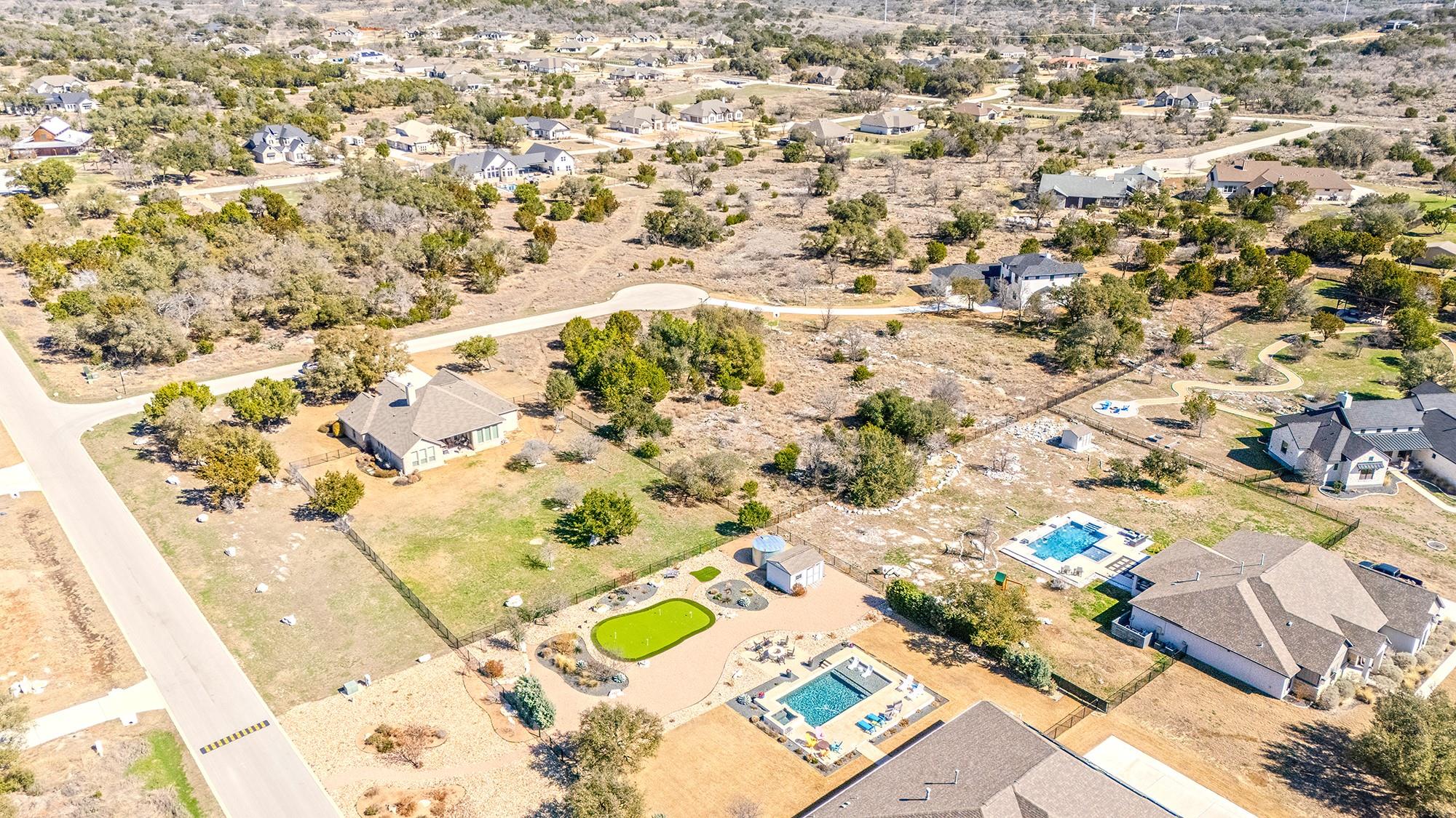 105 Rocky Summit Ct, Spicewood, TX 78669