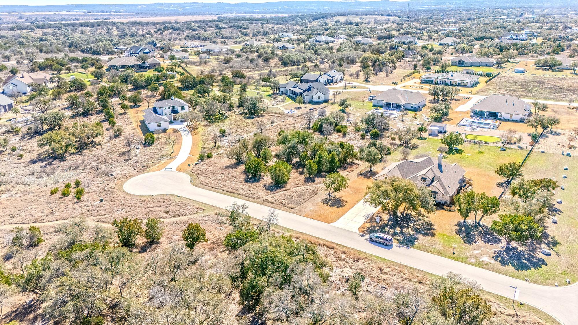 105 Rocky Summit Ct, Spicewood, TX 78669