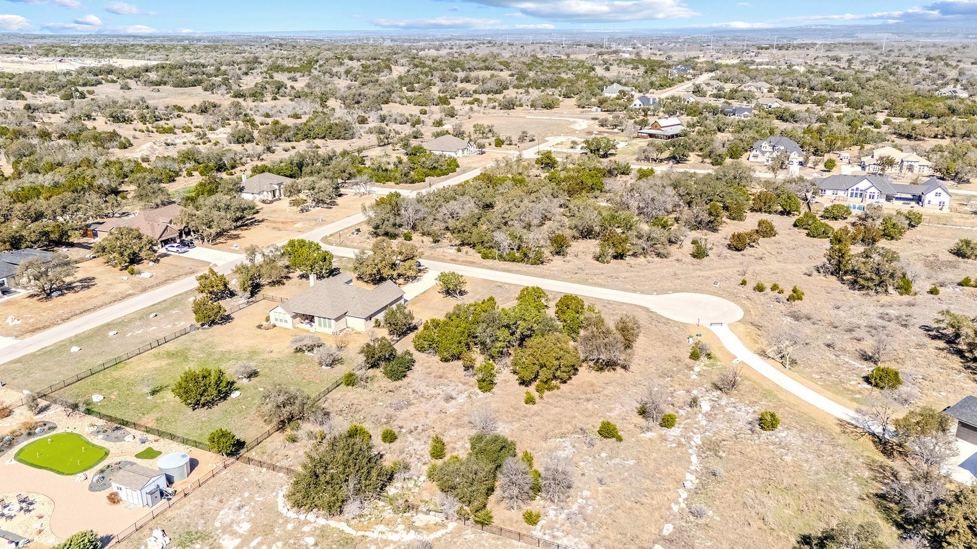 105 Rocky Summit Ct, Spicewood, TX 78669