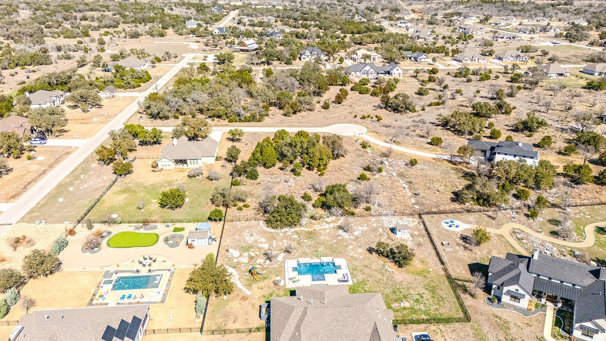 105 Rocky Summit Ct, Spicewood, TX 78669