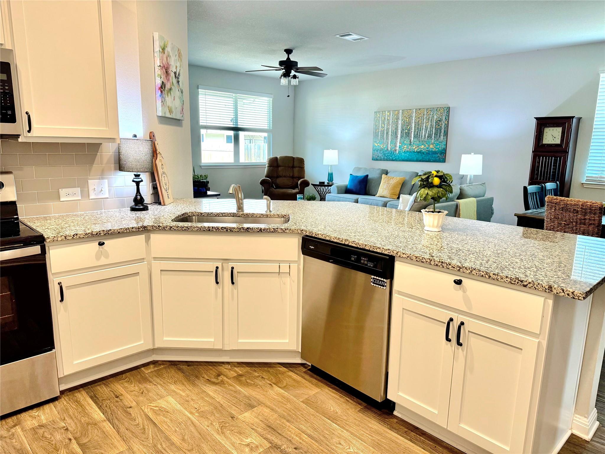 235 Bunting Ln, Bertram, TX 78605