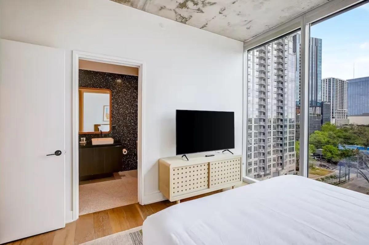 48 East Ave # 1104, Austin, TX 78701