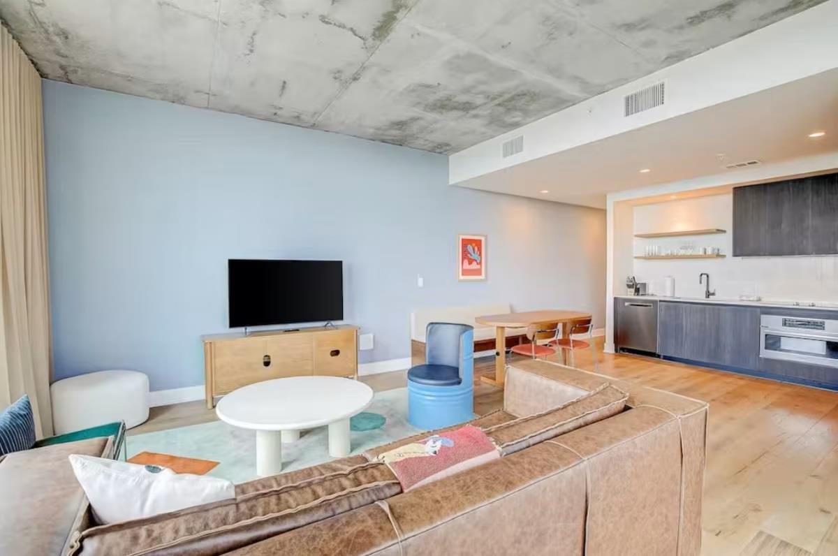 48 East Ave # 1104, Austin, TX 78701