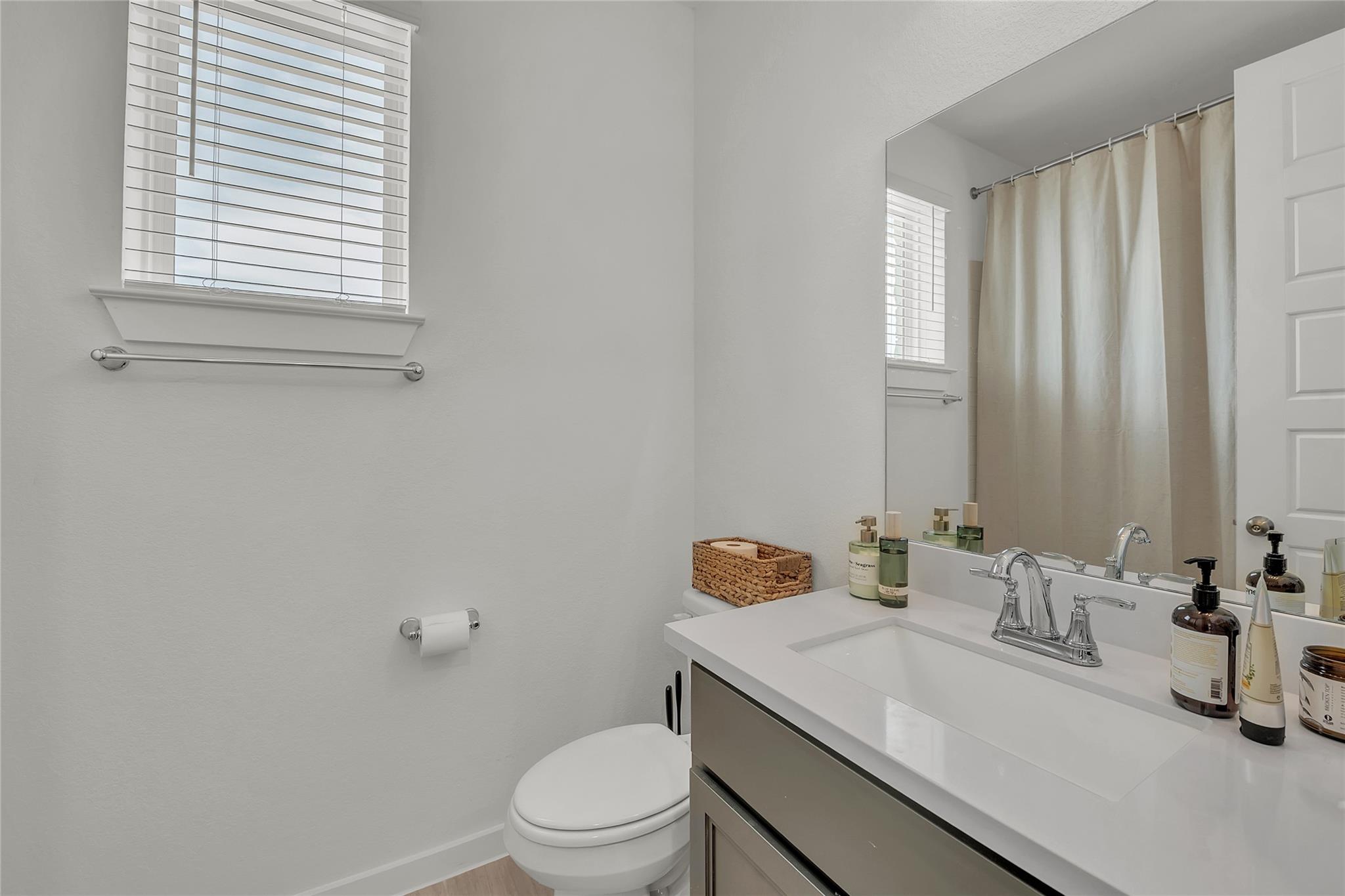 187 Alicante Ln, Liberty Hill, TX 78642