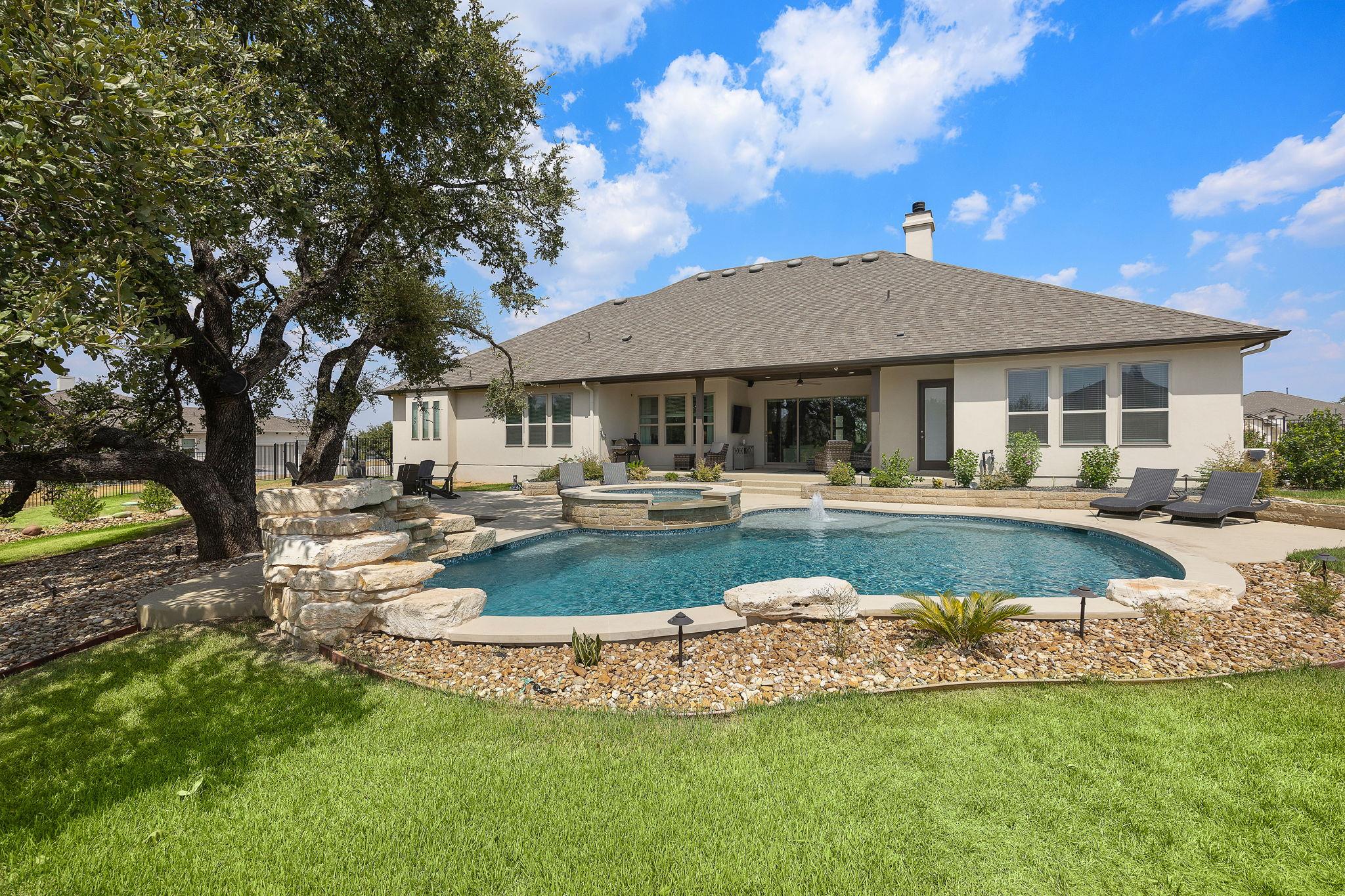 109 Houston Loop, Liberty Hill, TX 78642