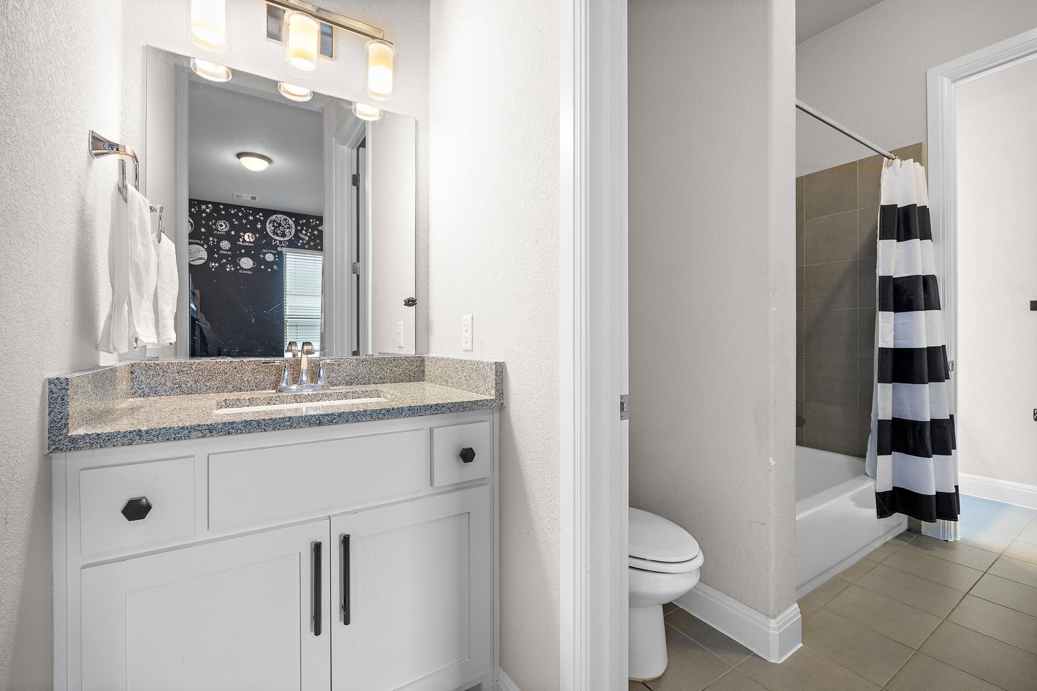 109 Houston Loop, Liberty Hill, TX 78642