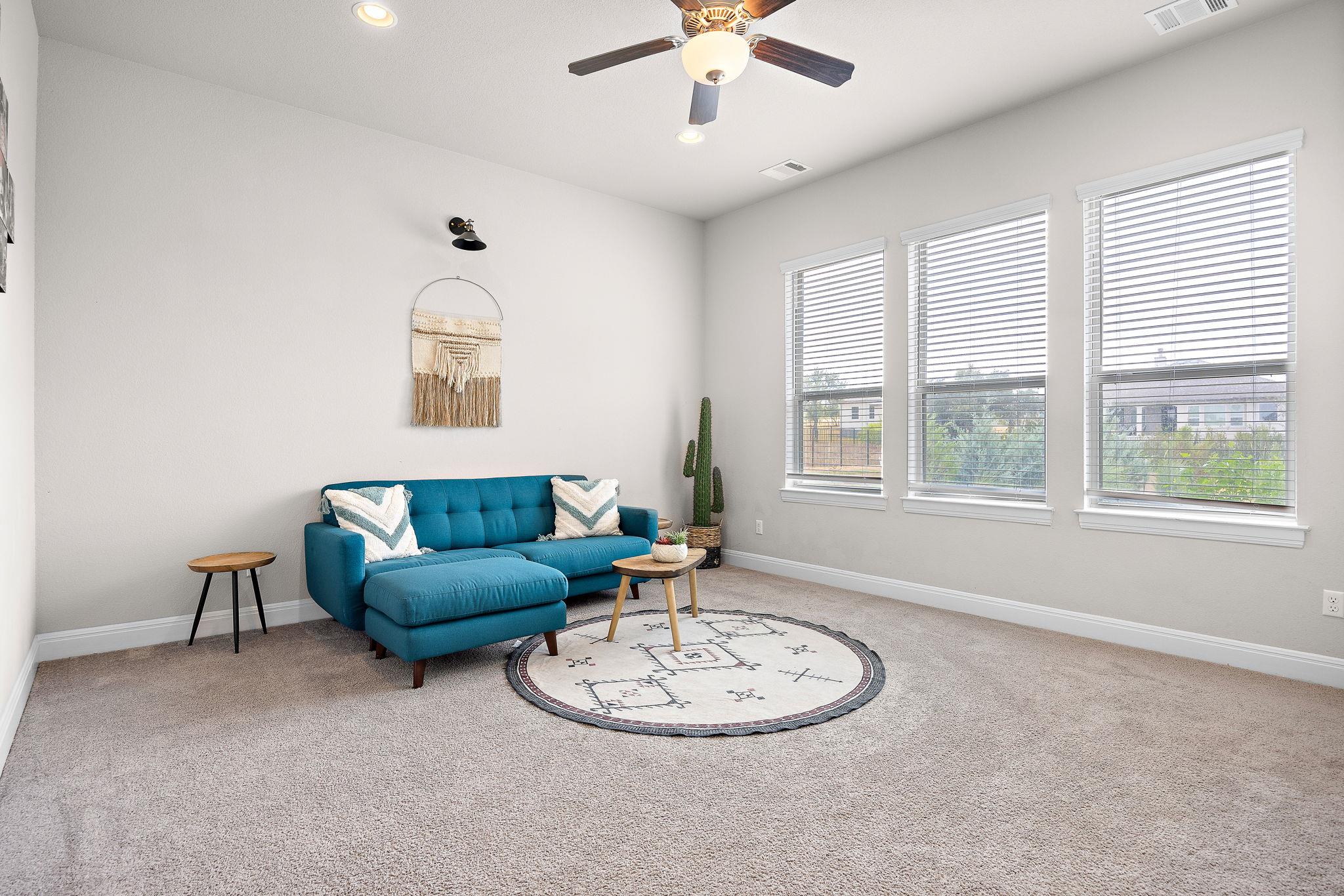 109 Houston Loop, Liberty Hill, TX 78642