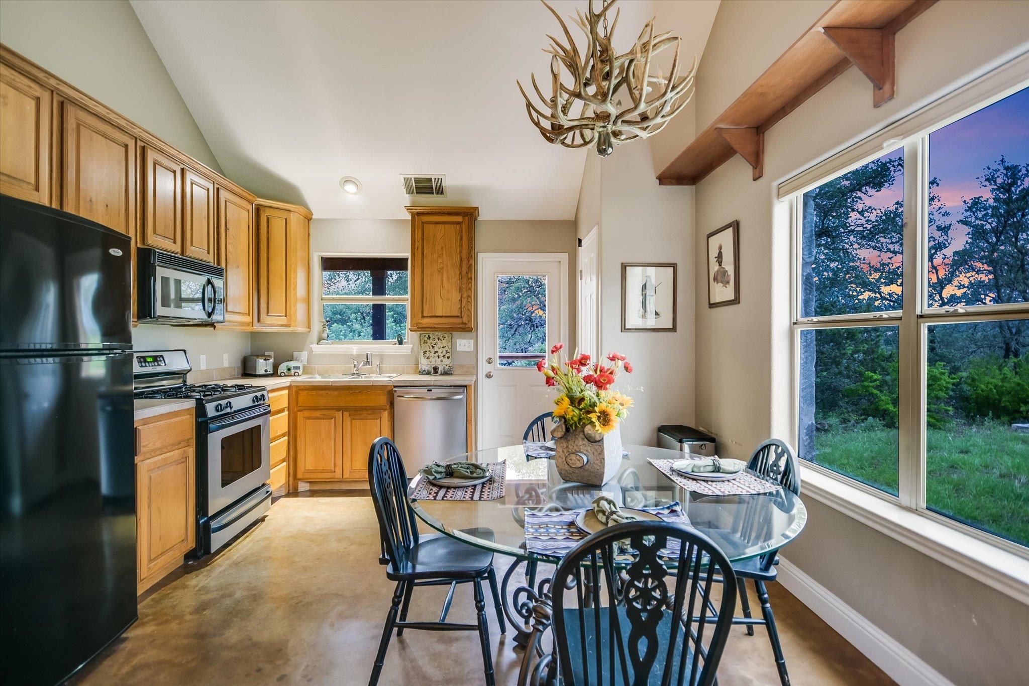 24205 State Highway 71 W, Spicewood, TX 78669