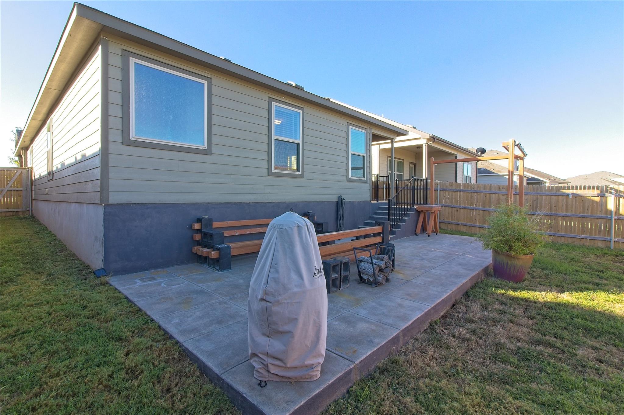 505 Greatest Gift Way, Jarrell, TX 76537