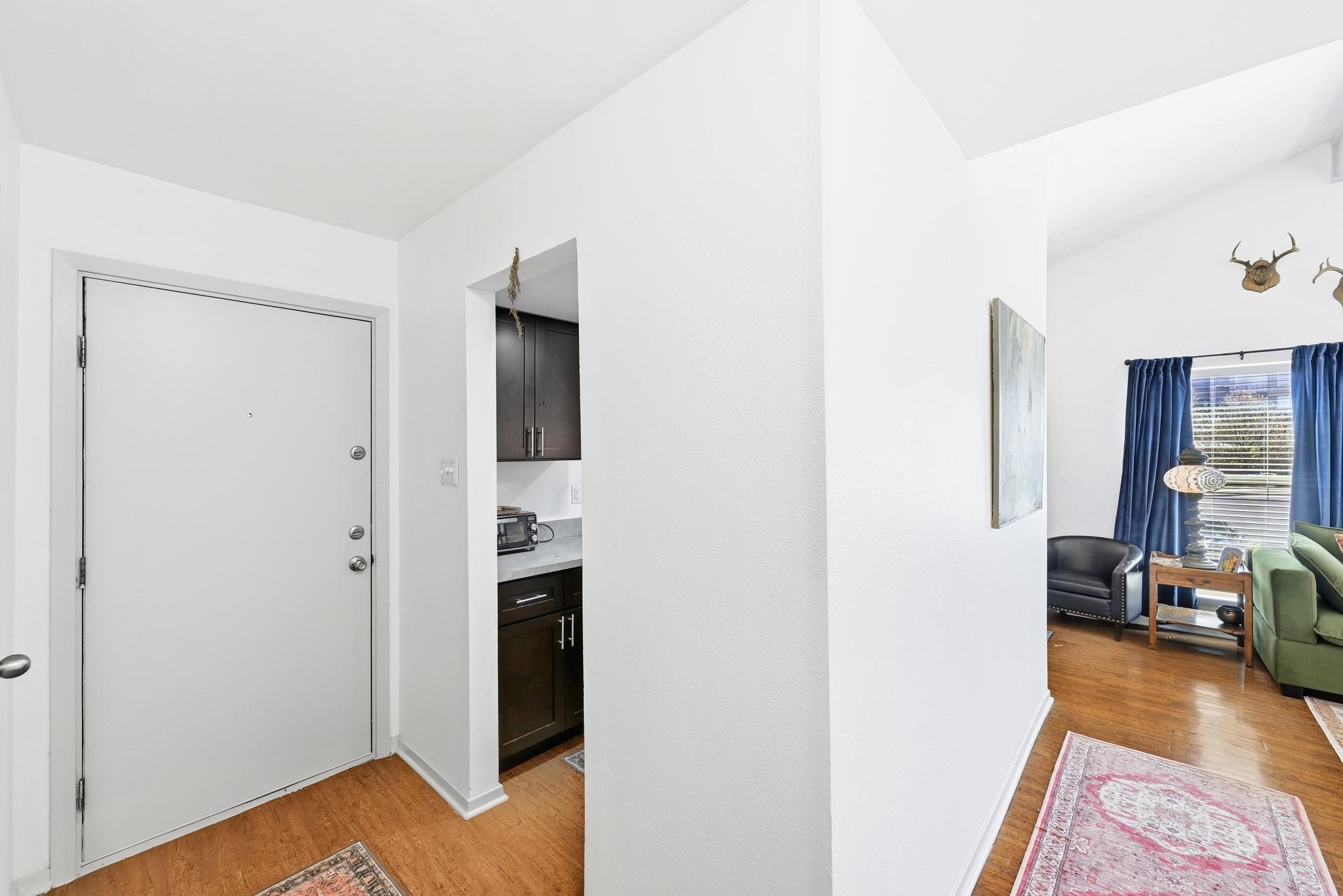 1904 Valley Hill Cir, Austin, TX 78741