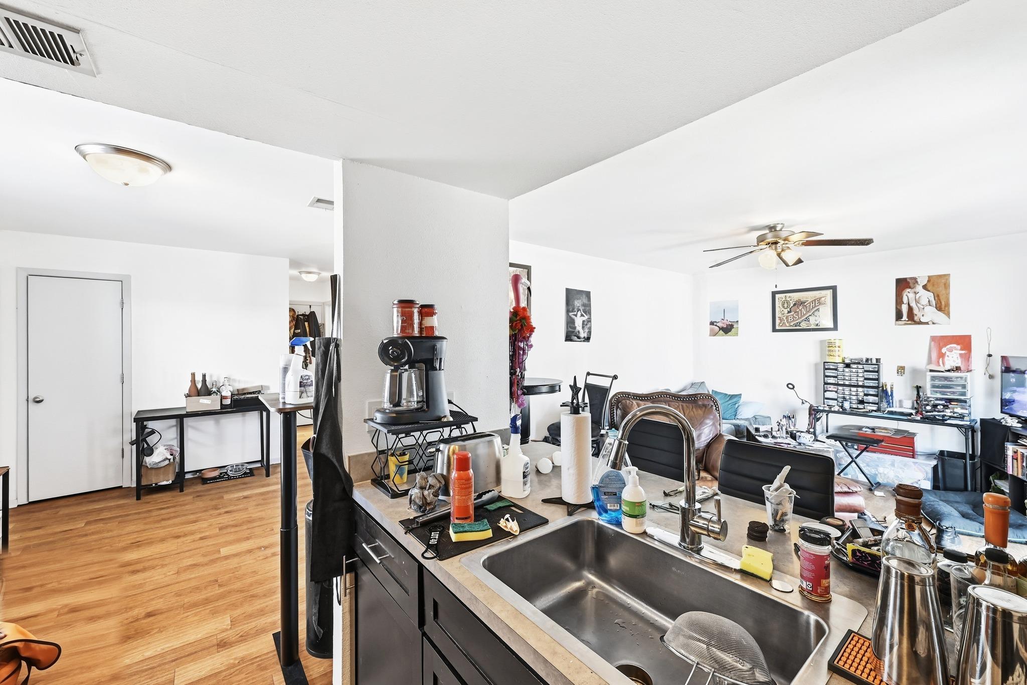 1904 Valley Hill Cir, Austin, TX 78741