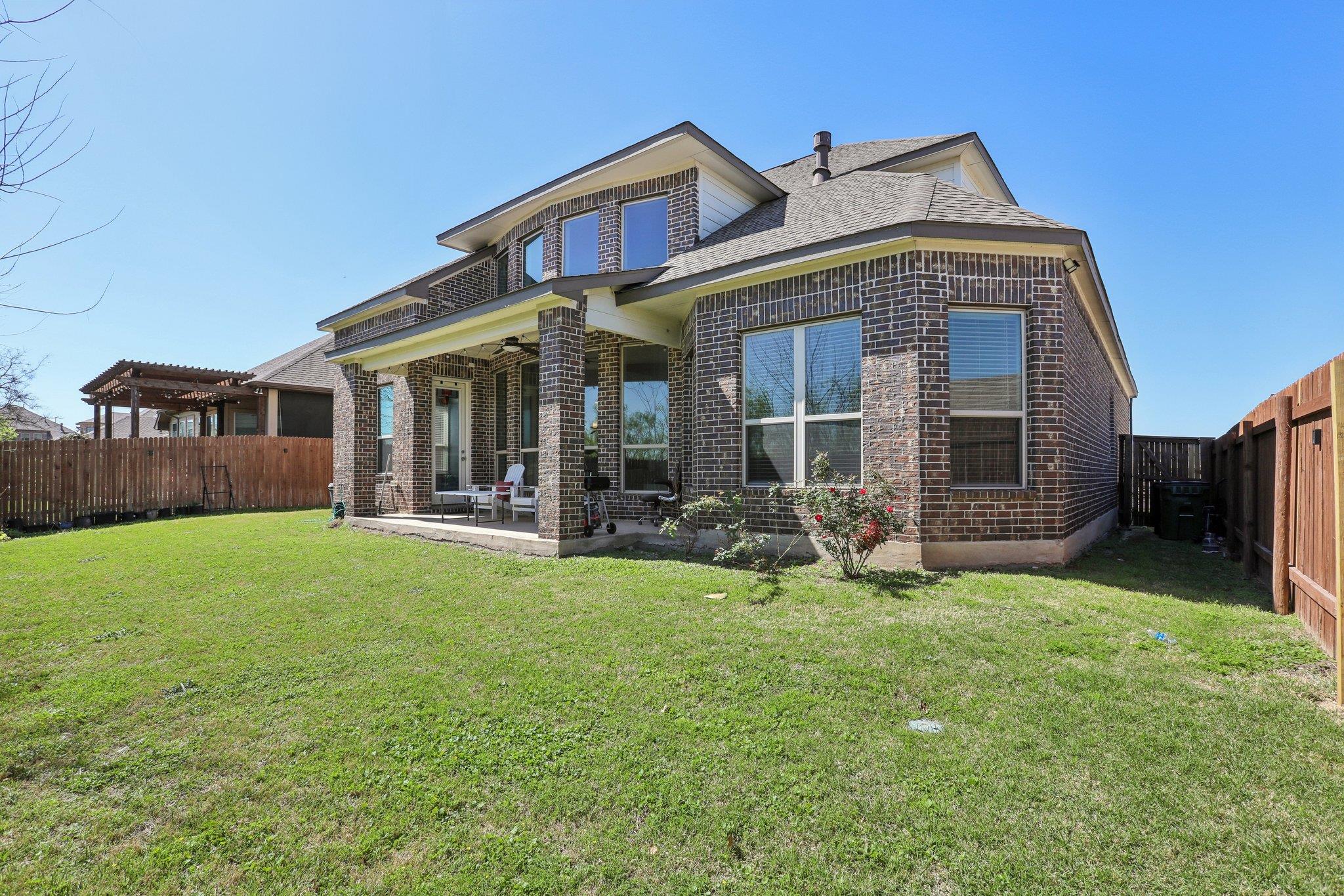 316 Leon Loop, Liberty Hill, TX 78642