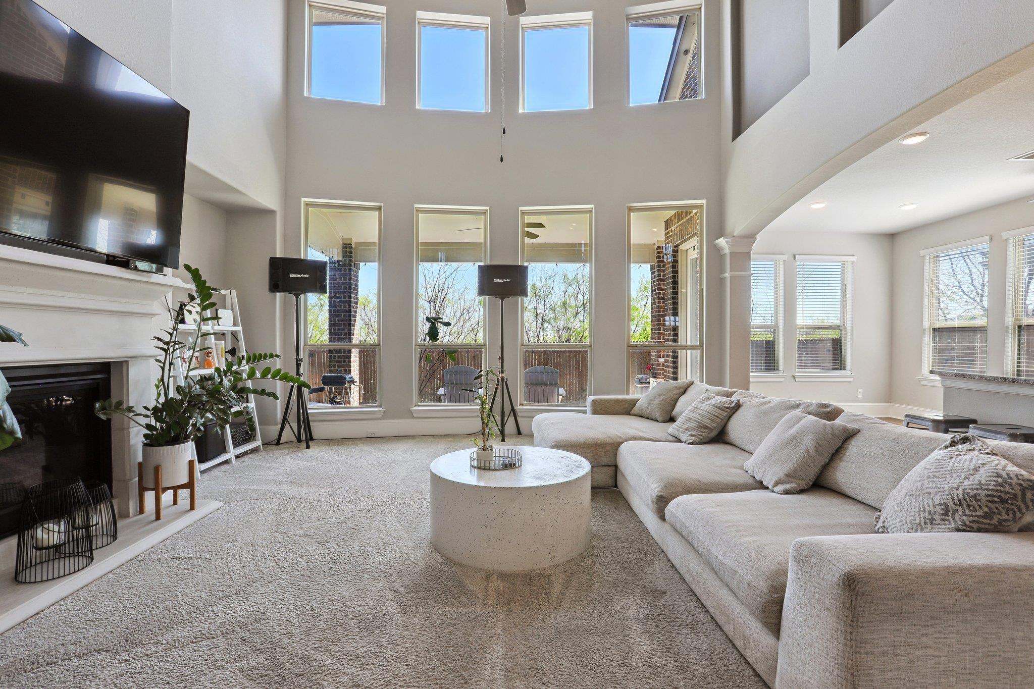 316 Leon Loop, Liberty Hill, TX 78642