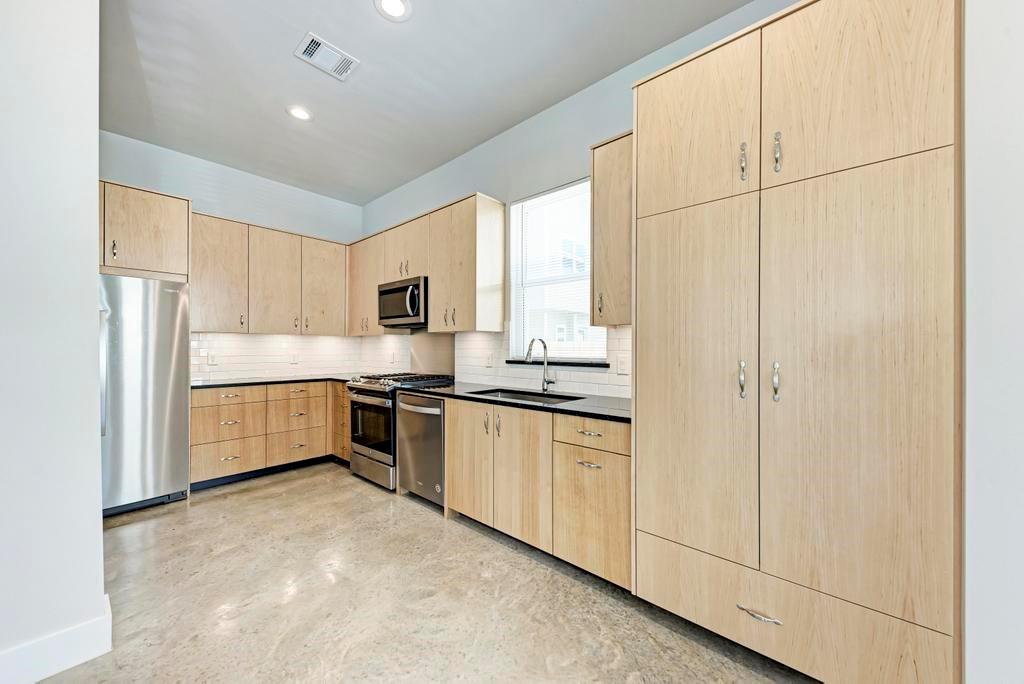 7714 Watson # B, Austin, TX 78757