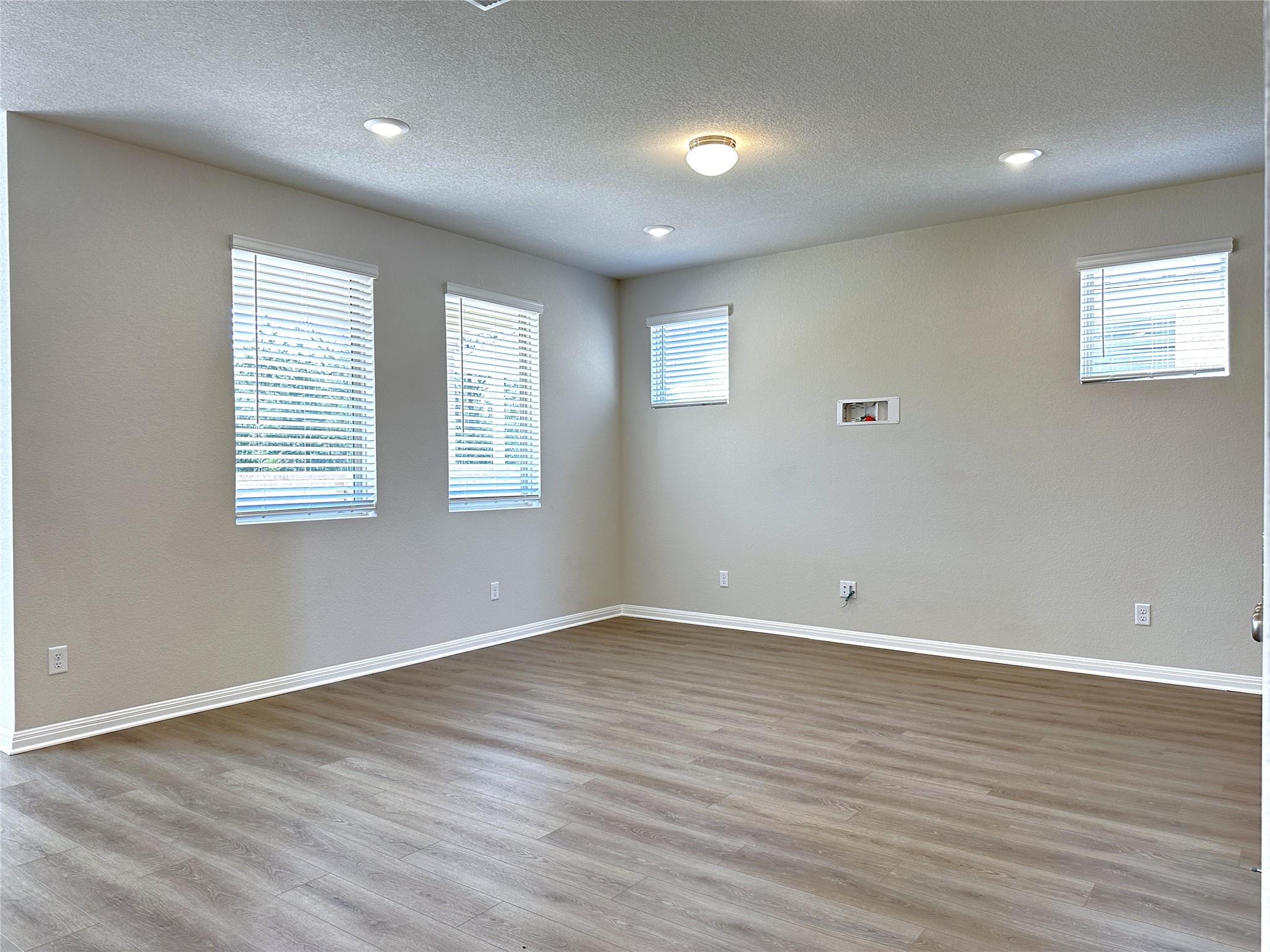 103 Rita Blanca Bnd, Bastrop, TX 78602