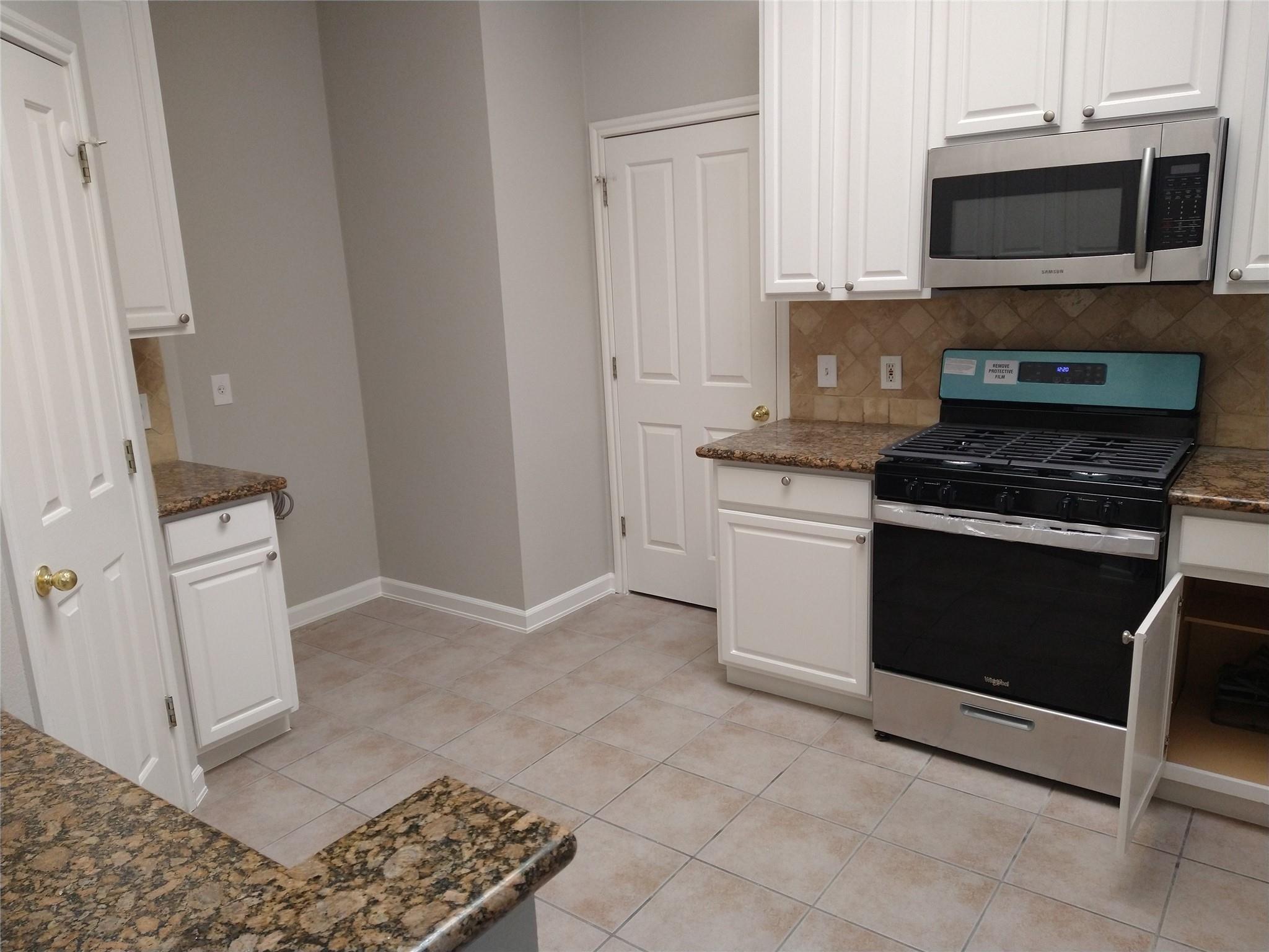 8706 Priest River Dr, Round Rock, TX 78681