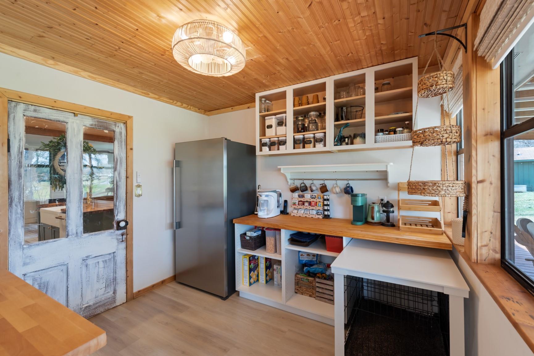 2646 Fm 1704, Elgin, TX 78621