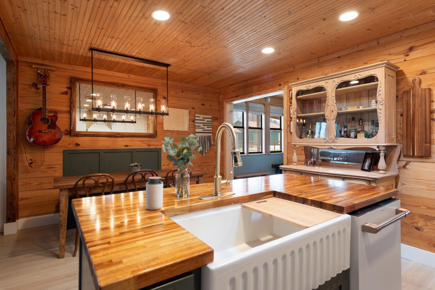 2646 Fm 1704, Elgin, TX 78621