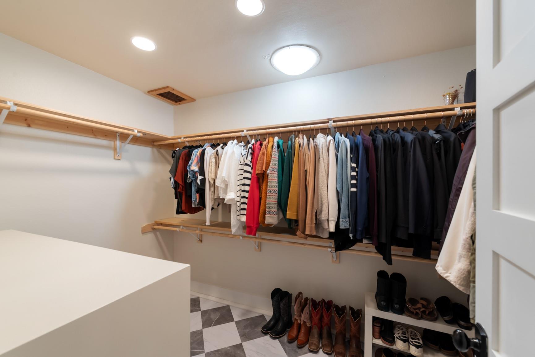 2646 Fm 1704, Elgin, TX 78621