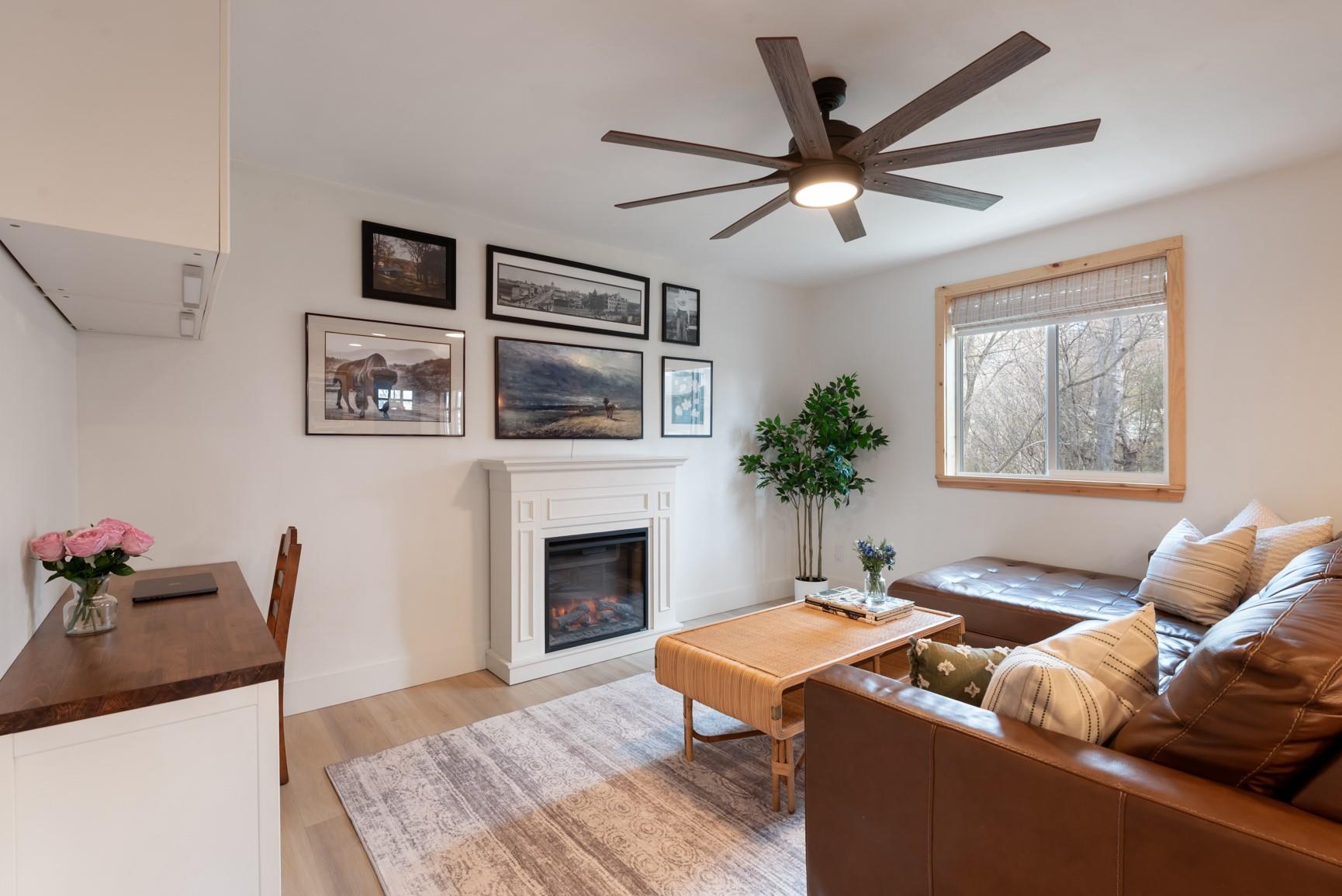 2646 Fm 1704, Elgin, TX 78621