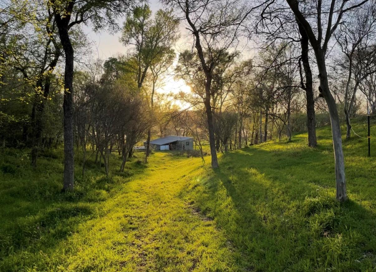 2646 Fm 1704, Elgin, TX 78621