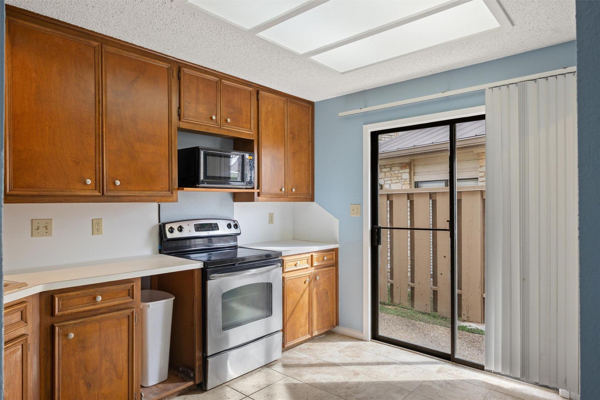 2201 Lakeway Blvd # 39, Lakeway, TX 78734