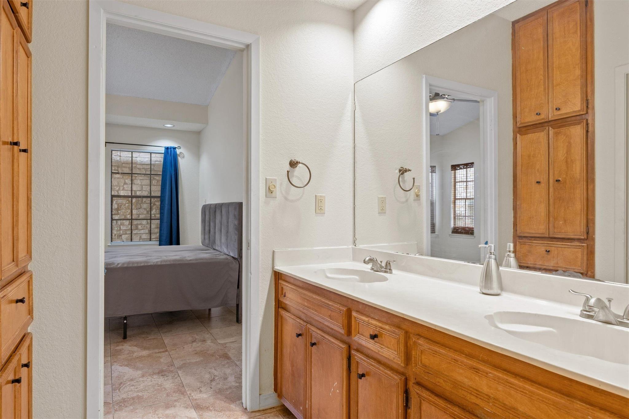 2201 Lakeway Blvd # 39, Lakeway, TX 78734