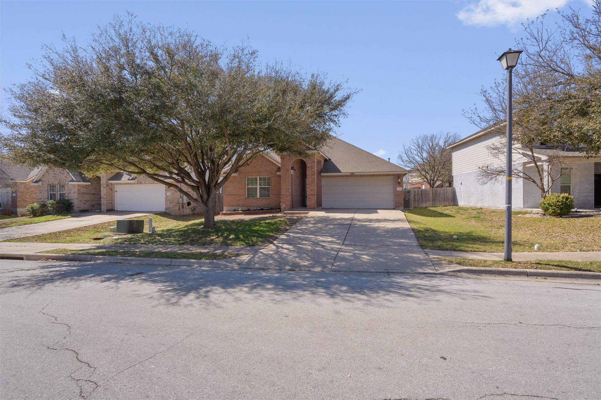 2801 Kickapoo Cavern Dr, Pflugerville, TX 78660