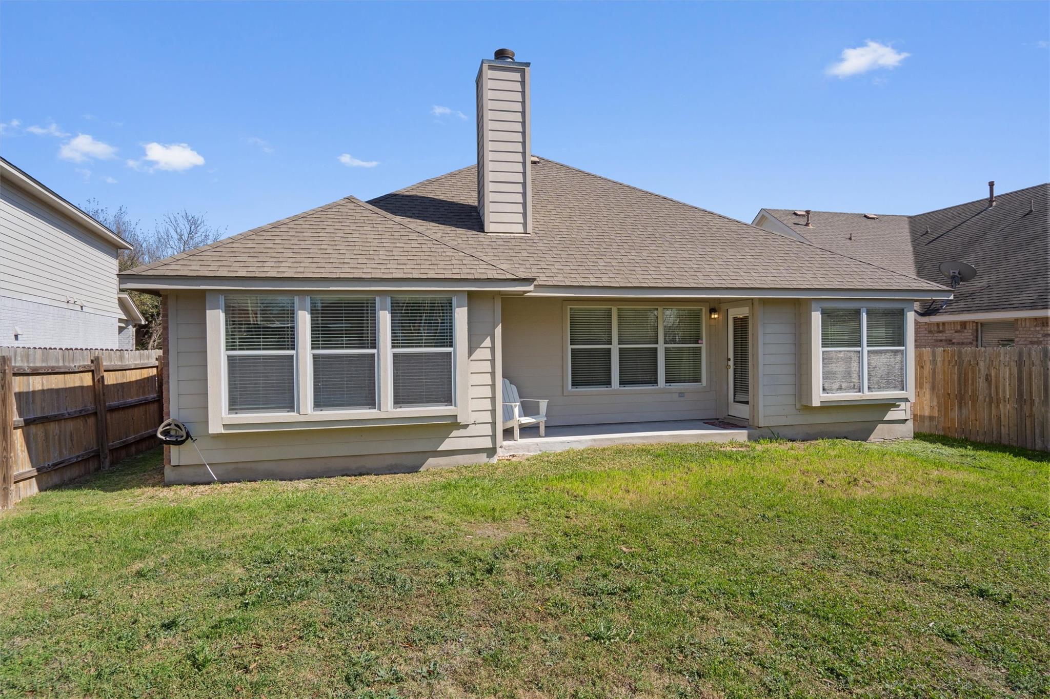 2801 Kickapoo Cavern Dr, Pflugerville, TX 78660