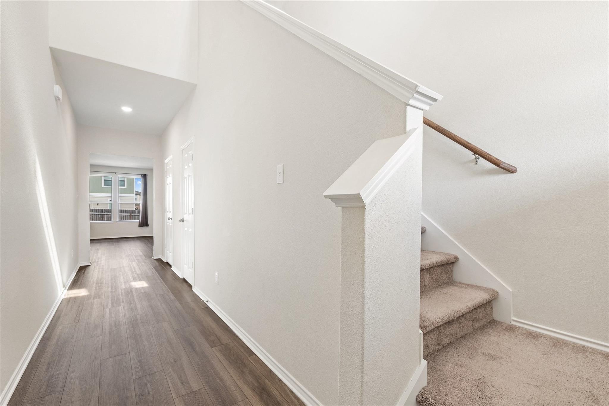 201 Katie Elder Dr, Jarrell, TX 76537