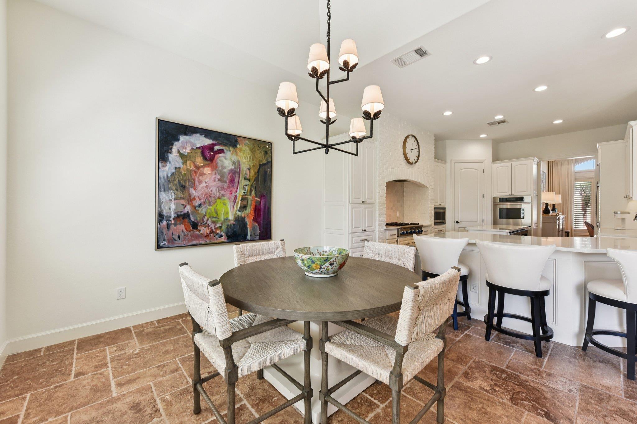 208 Neville Wood Ct, Austin, TX 78738