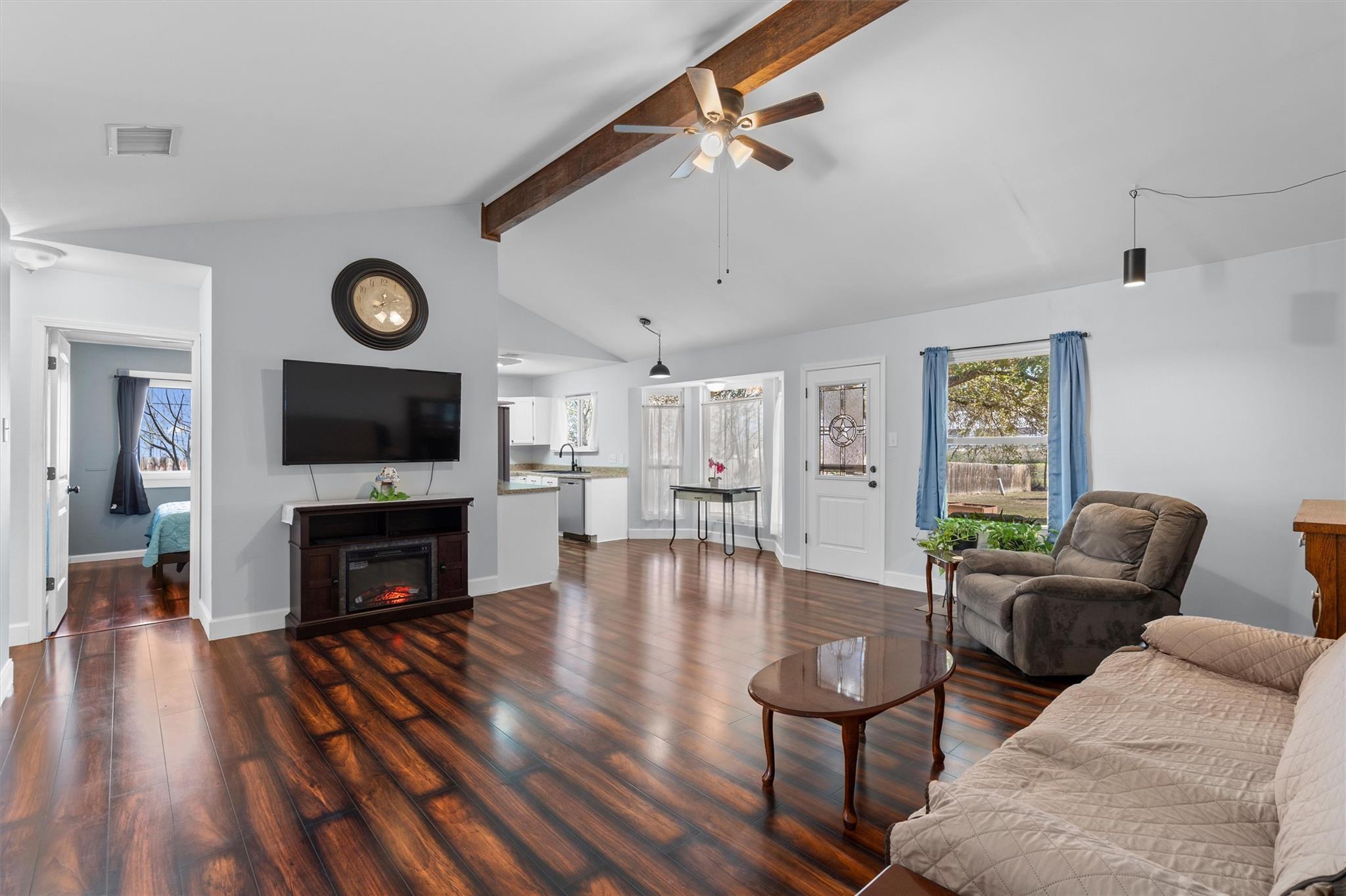 411 Bonita Vista Dr, Buda, TX 78610