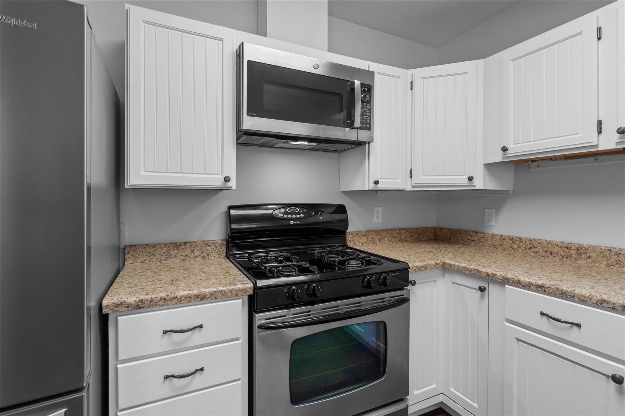 411 Bonita Vista Dr, Buda, TX 78610