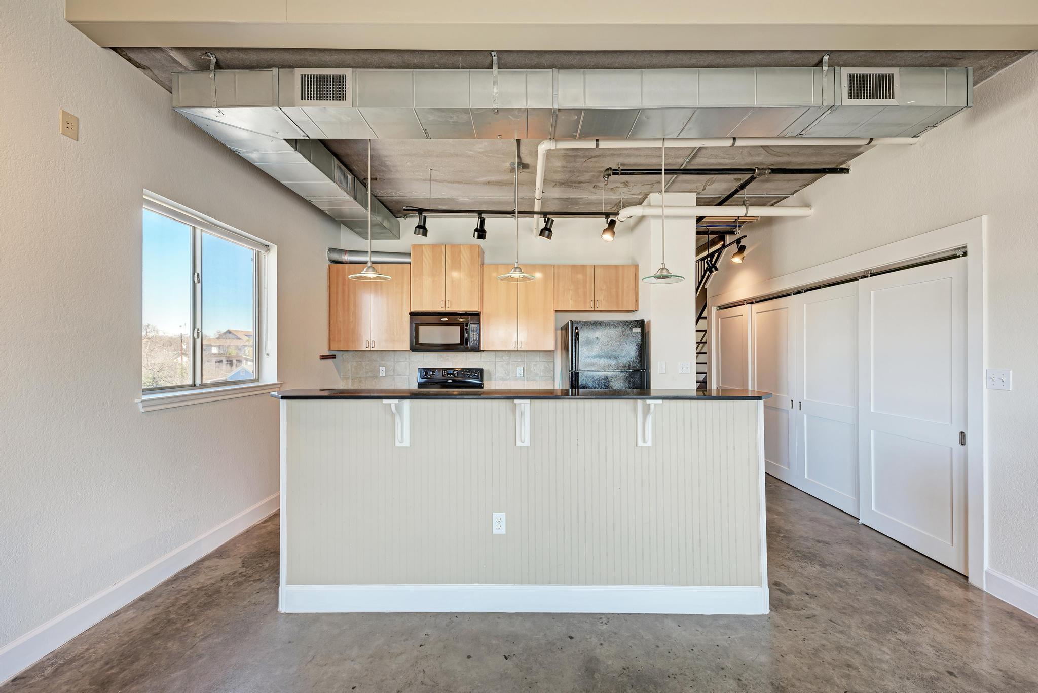 807 E 14th St # 306, Austin, TX 78702