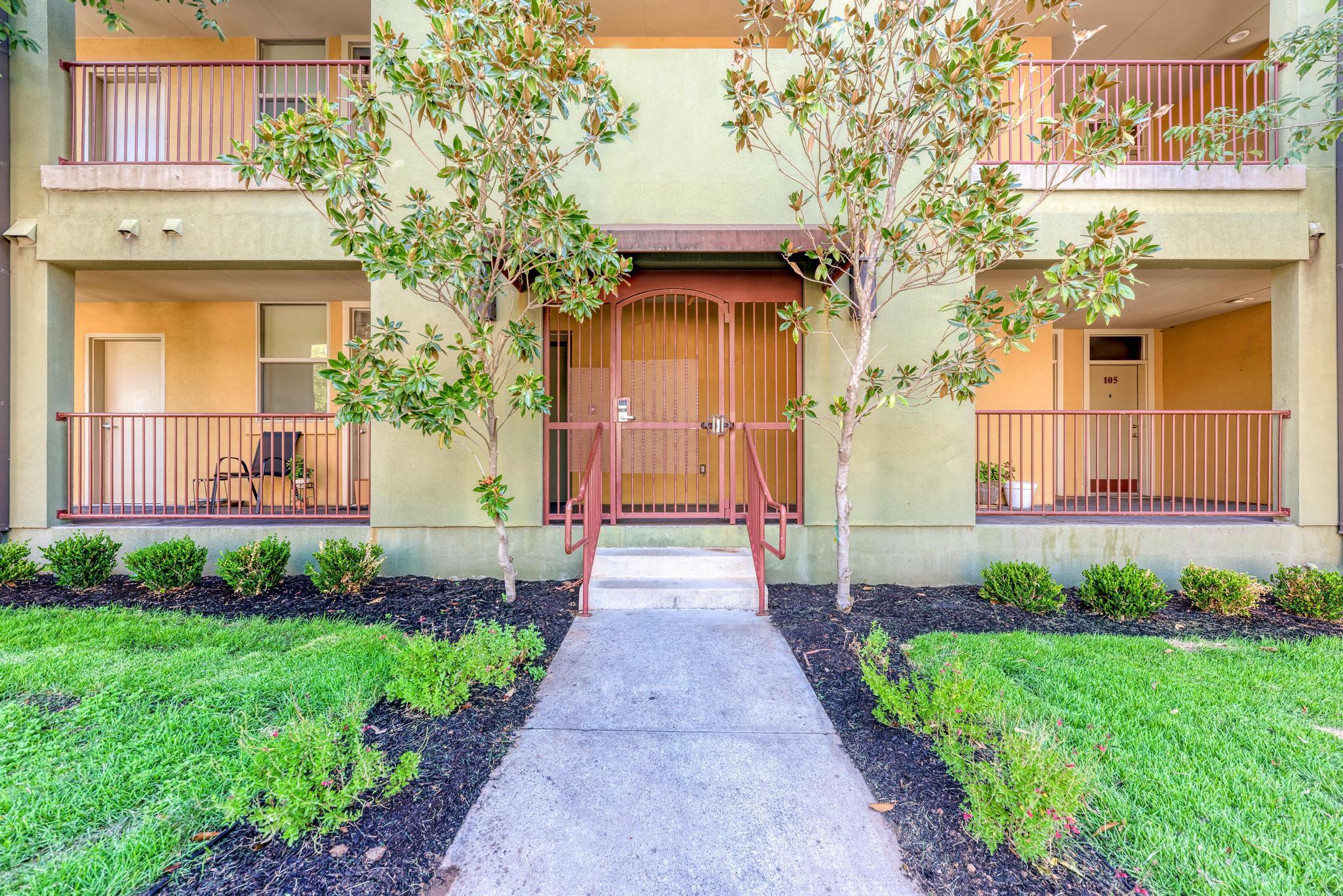 807 E 14th St # 306, Austin, TX 78702