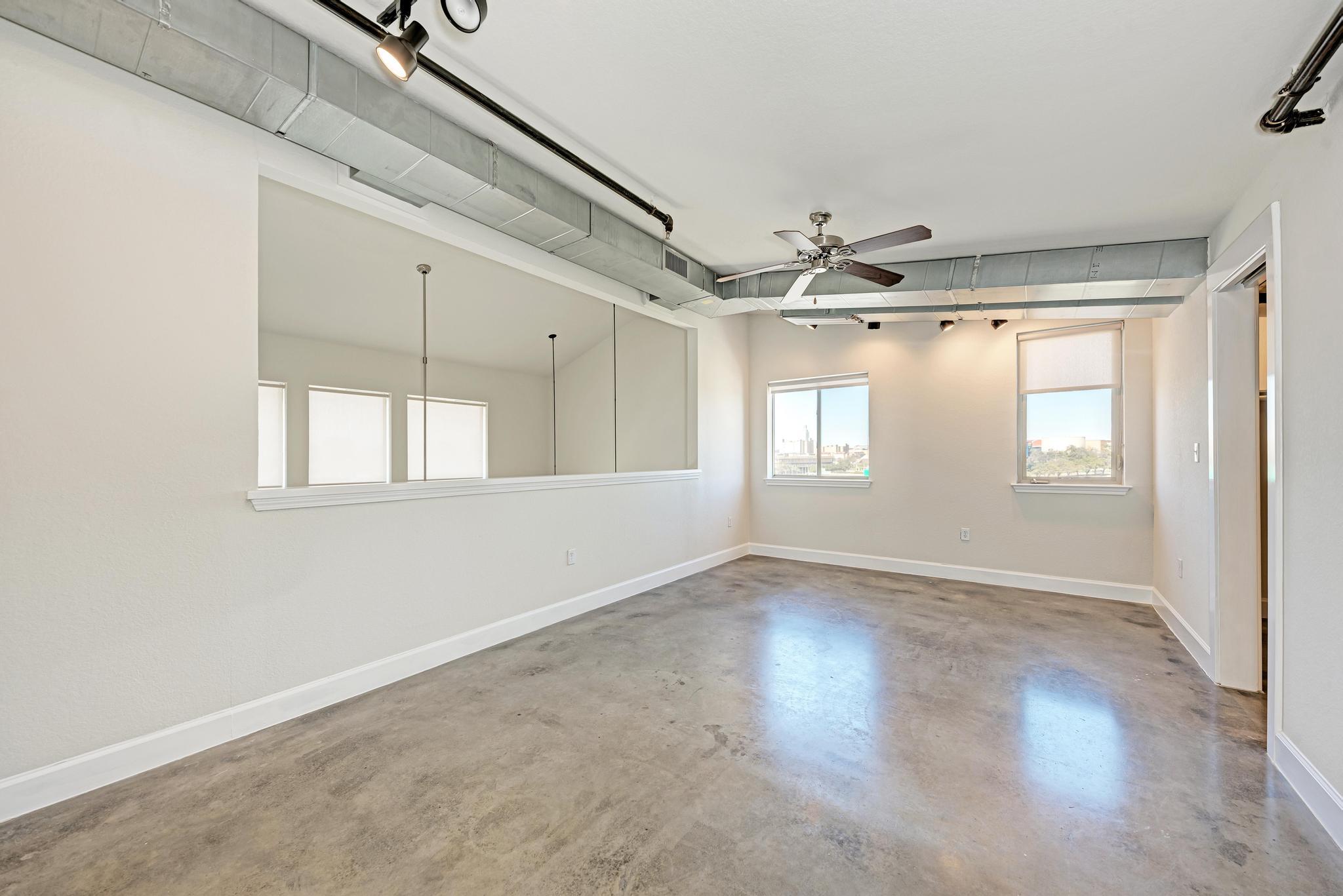 807 E 14th St # 306, Austin, TX 78702