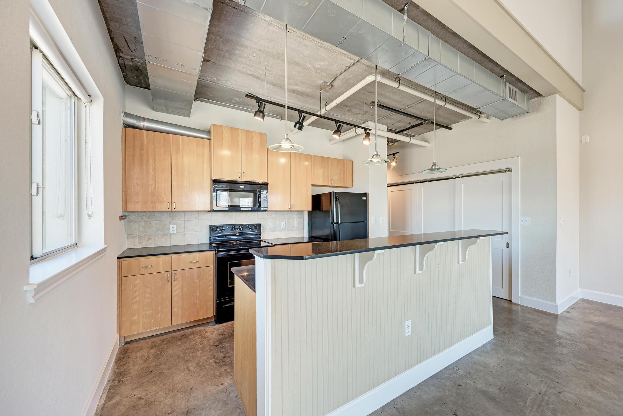 807 E 14th St # 306, Austin, TX 78702