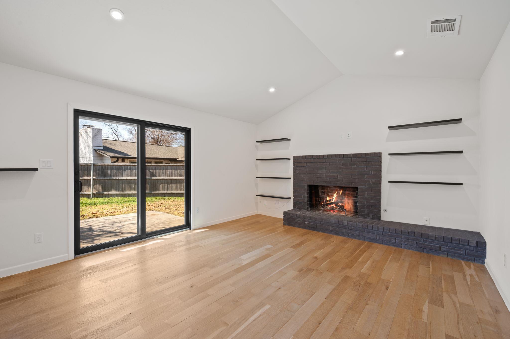 2111 Teakwood Dr, Austin, TX 78757