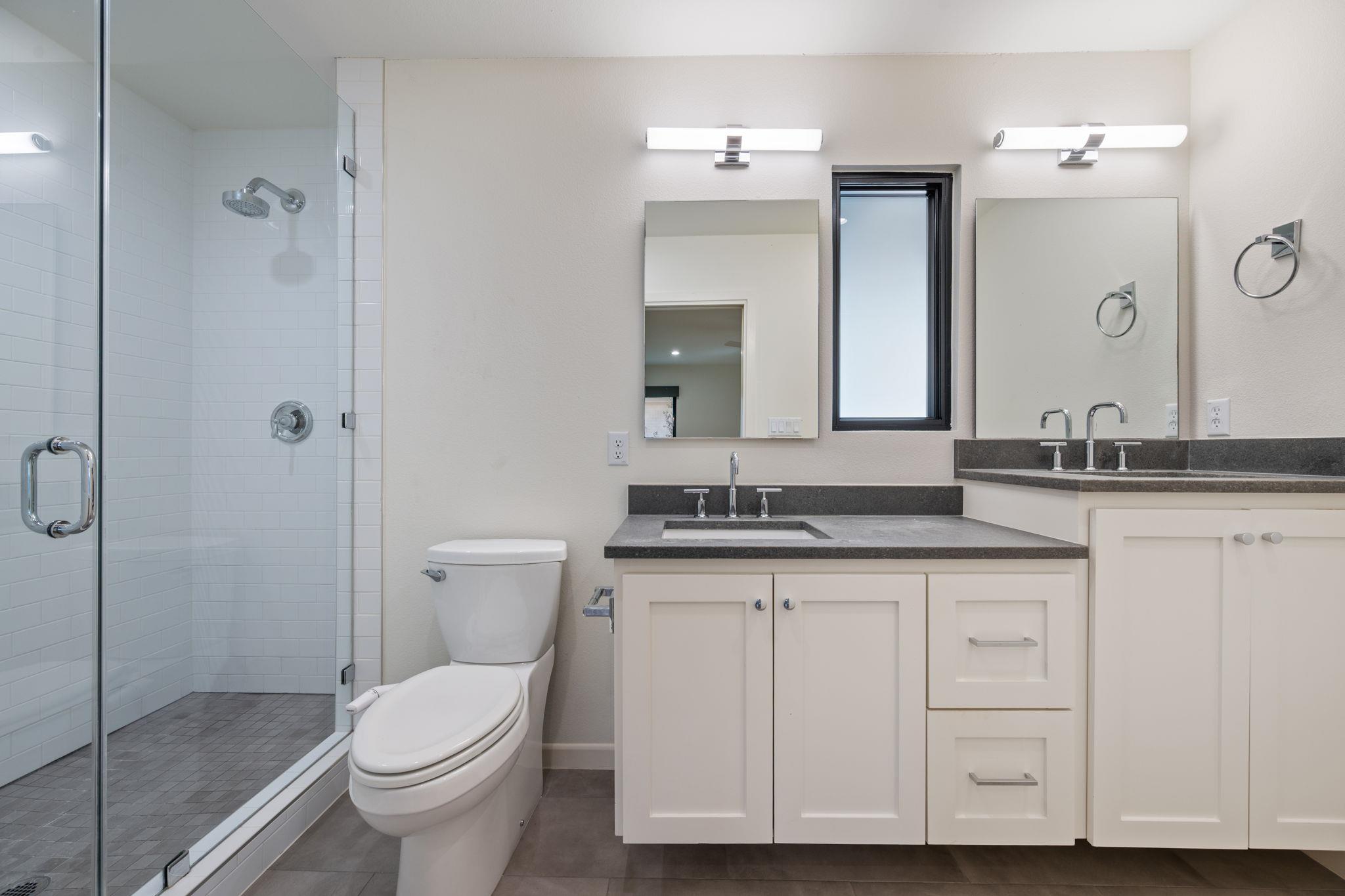 2111 Teakwood Dr, Austin, TX 78757