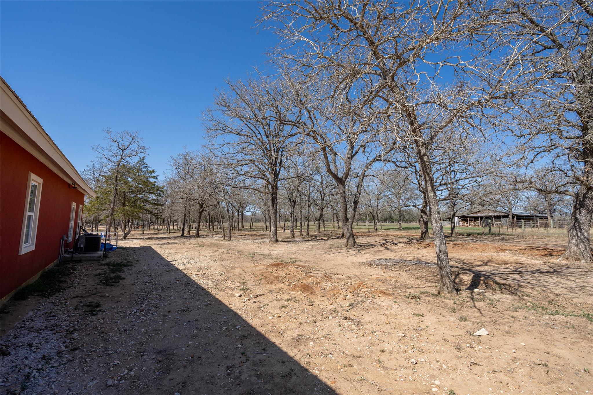 661 Hidden Oak Rd, Lockhart, TX 78616