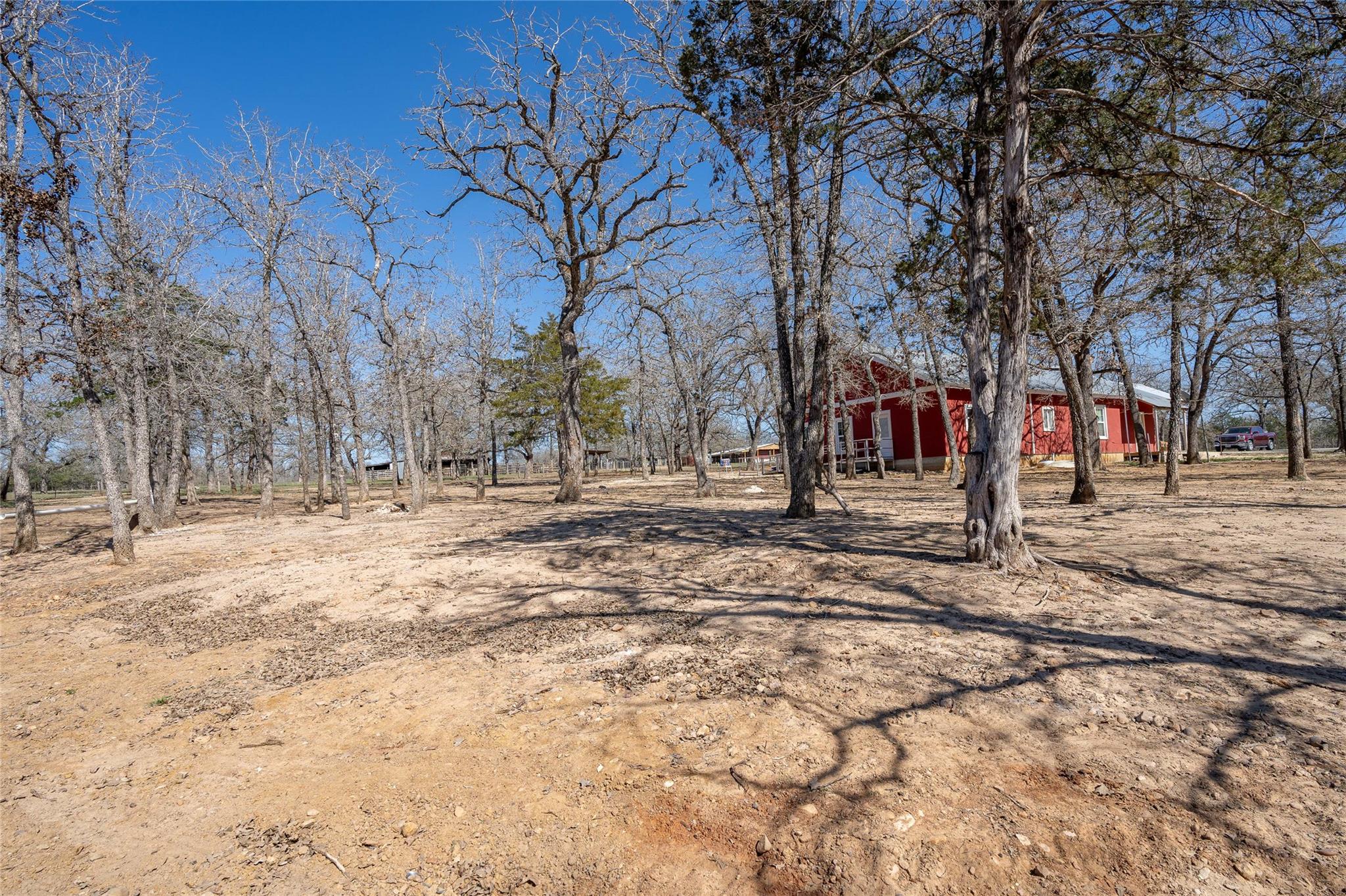 661 Hidden Oak Rd, Lockhart, TX 78616