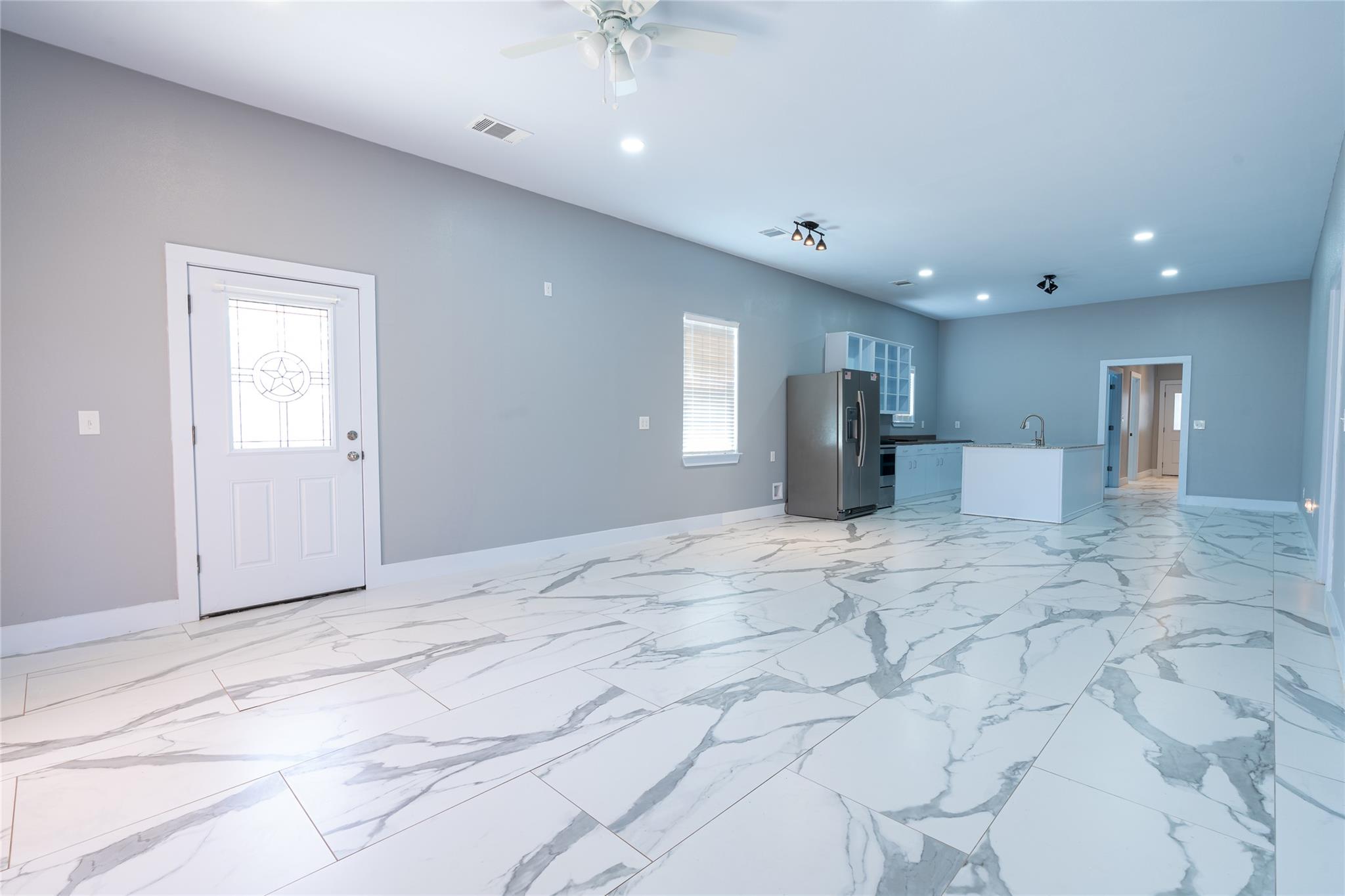 661 Hidden Oak Rd, Lockhart, TX 78616