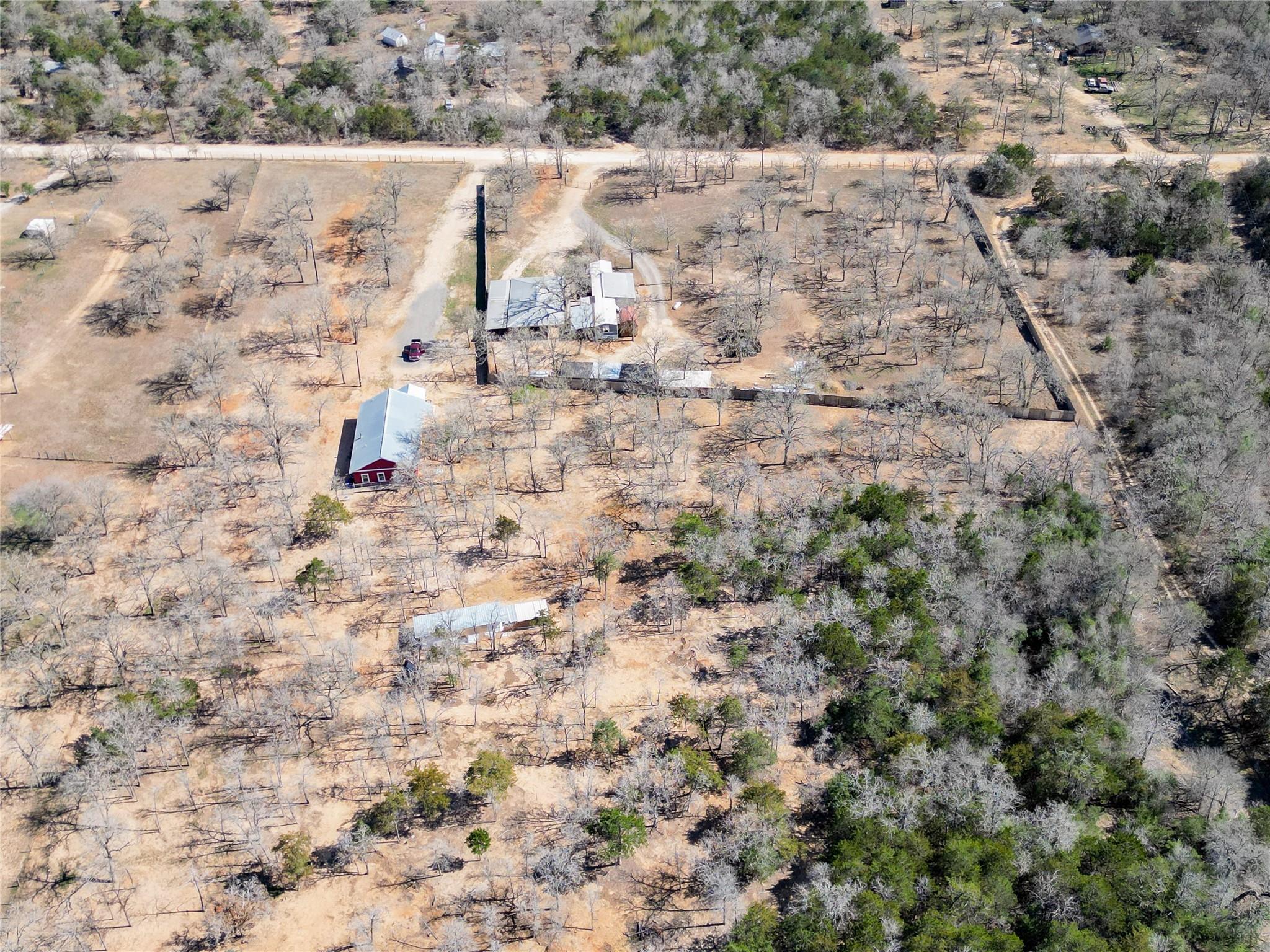 661 Hidden Oak Rd, Lockhart, TX 78616