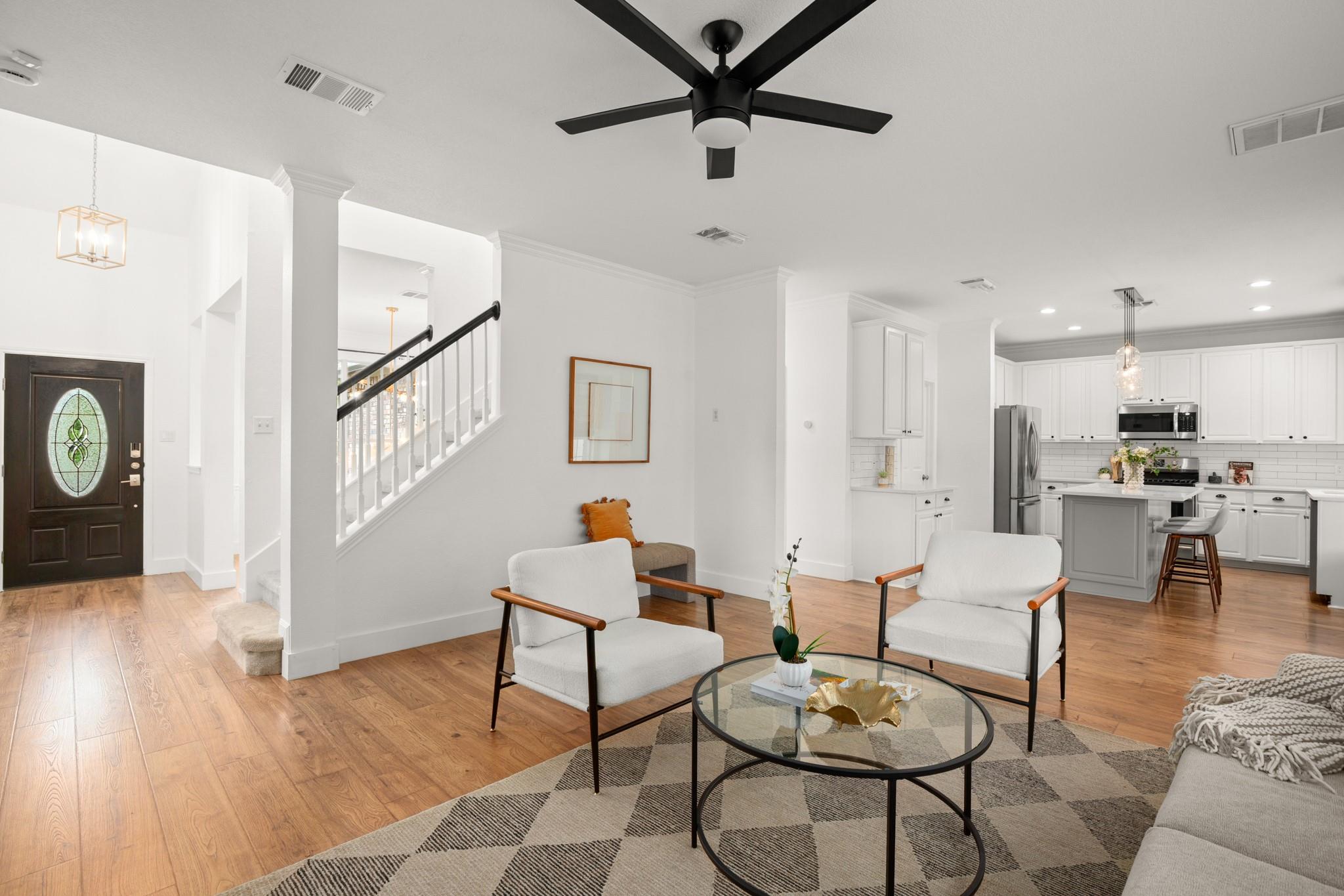 2933 Fleet Dr, Austin, TX 78748