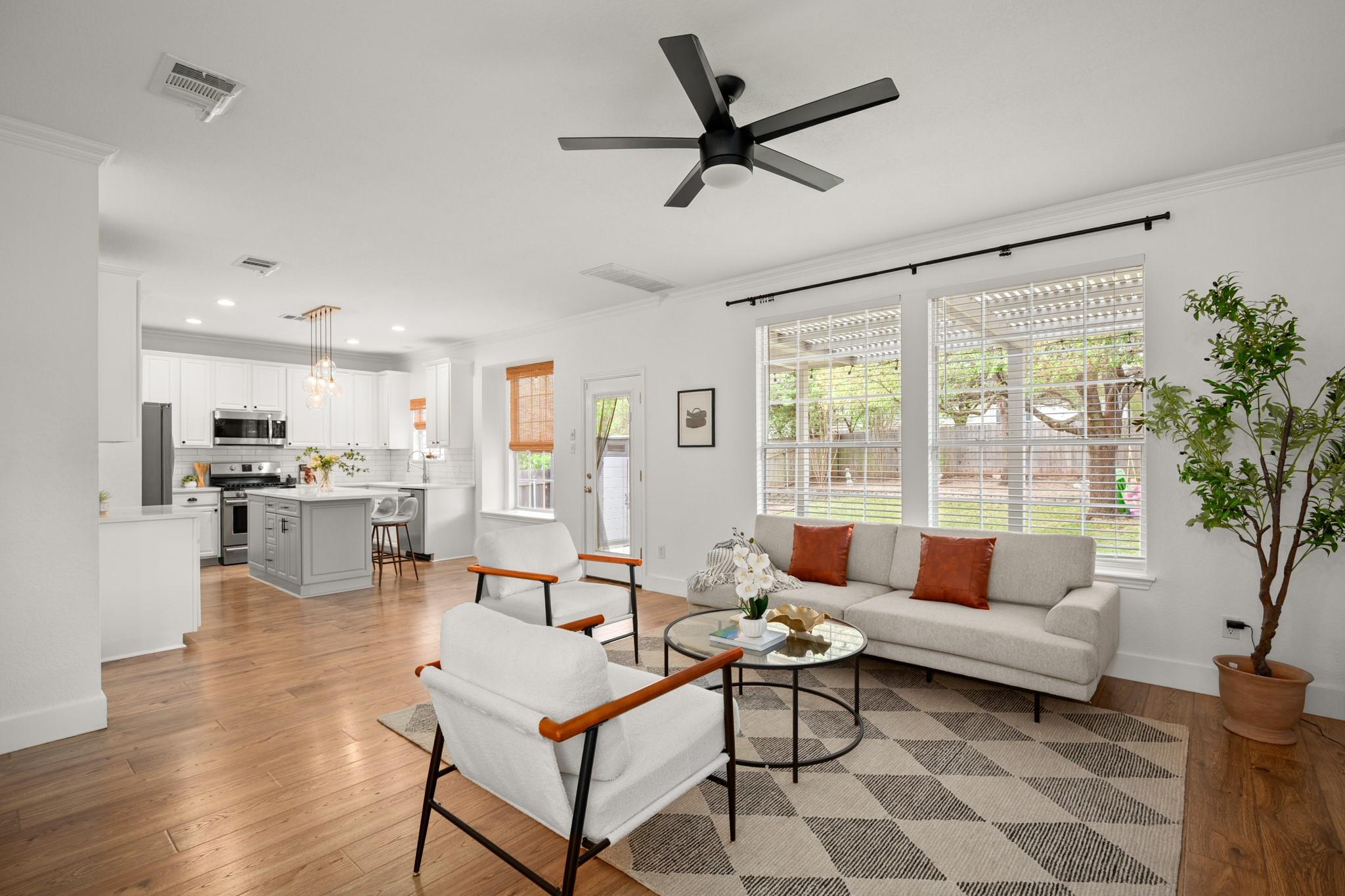 2933 Fleet Dr, Austin, TX 78748