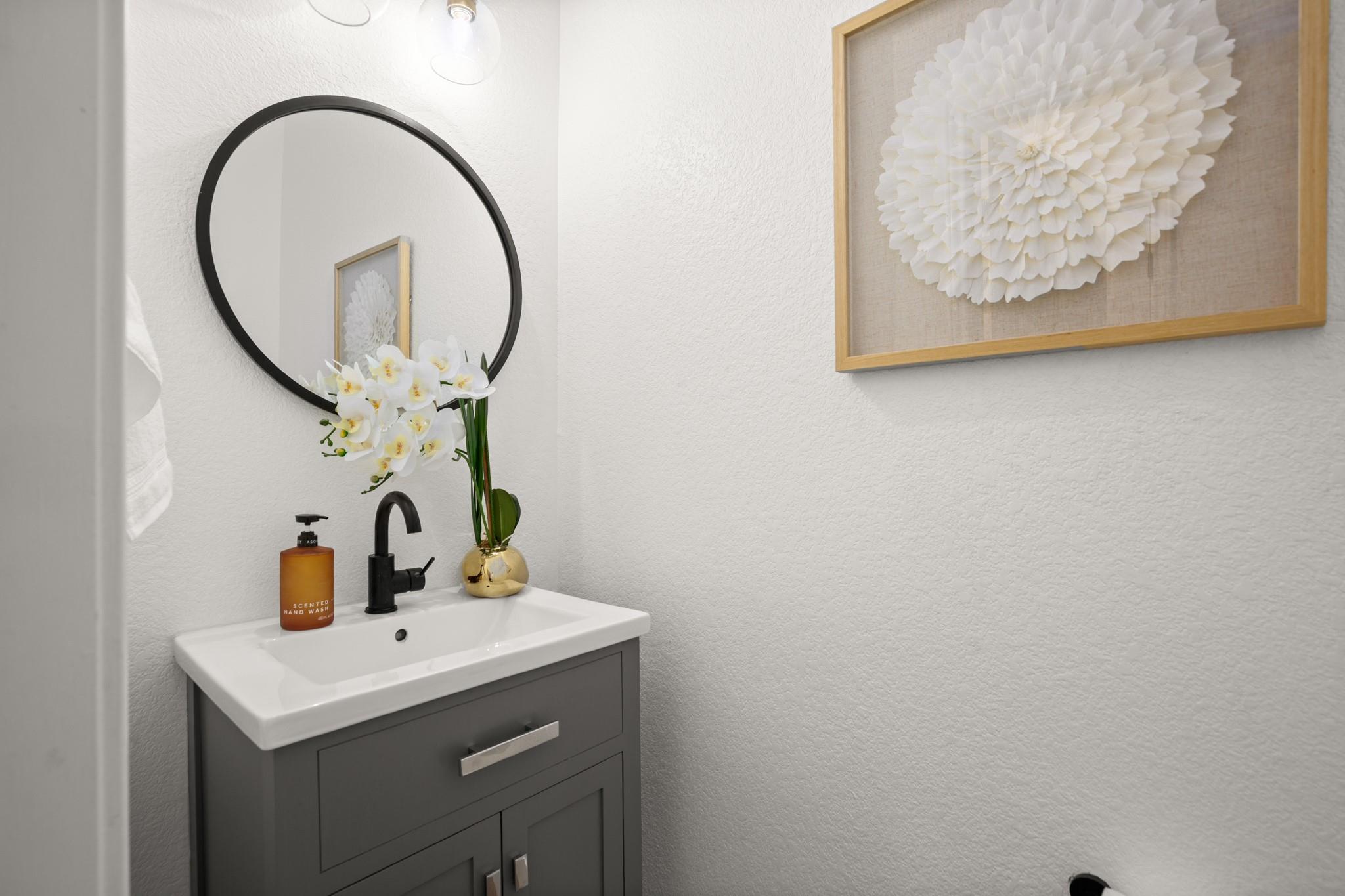 2933 Fleet Dr, Austin, TX 78748